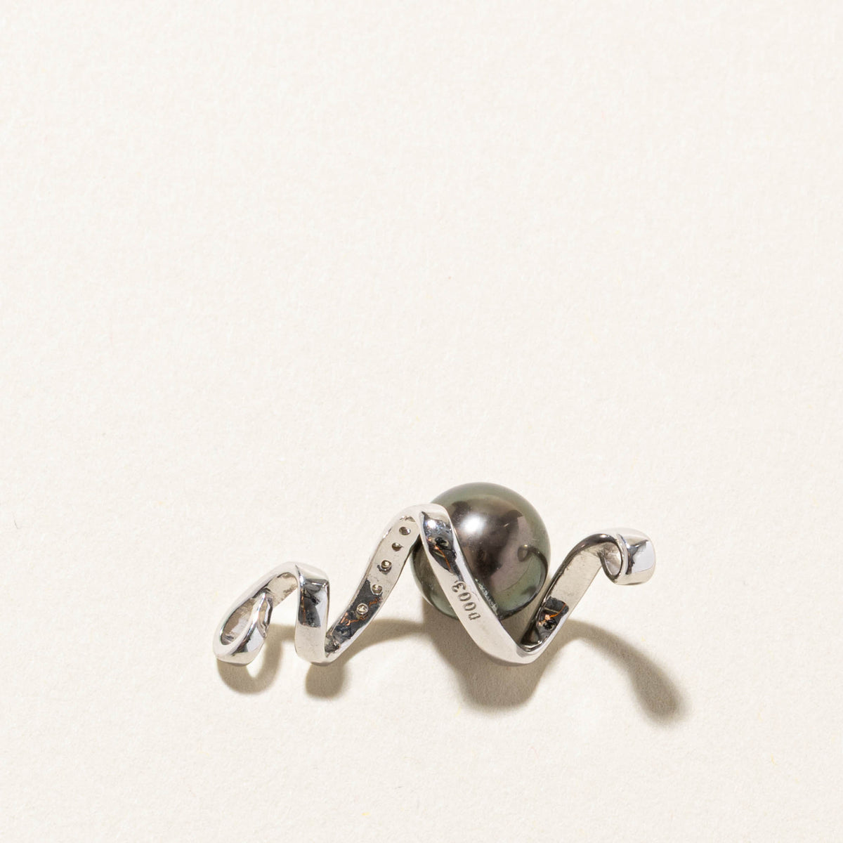 18k Black Pearl & Diamond Twisted Pendant | 0.03ctw