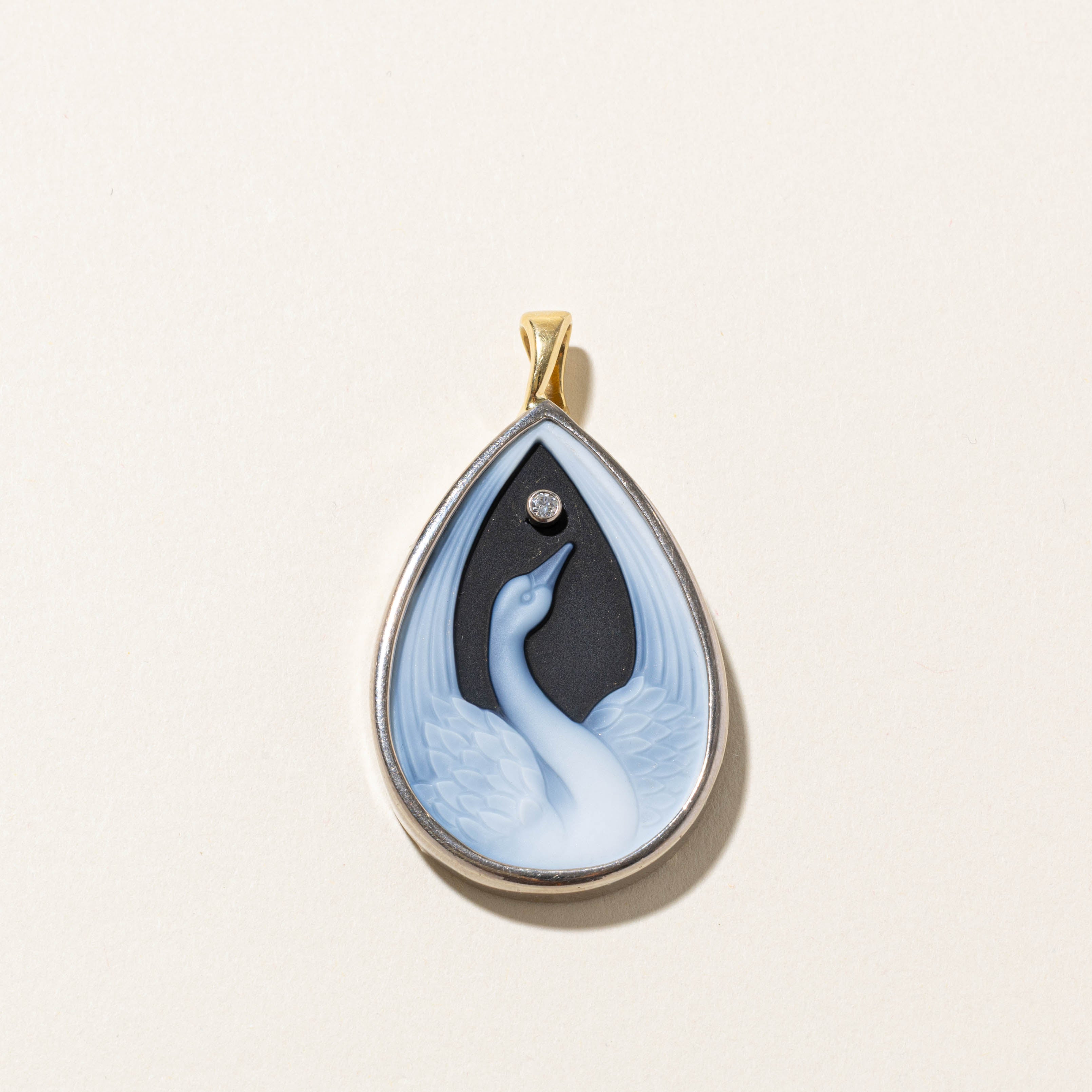 18k Onyx & Diamond Swan Pendant | 30.00ct, 0.05ct
