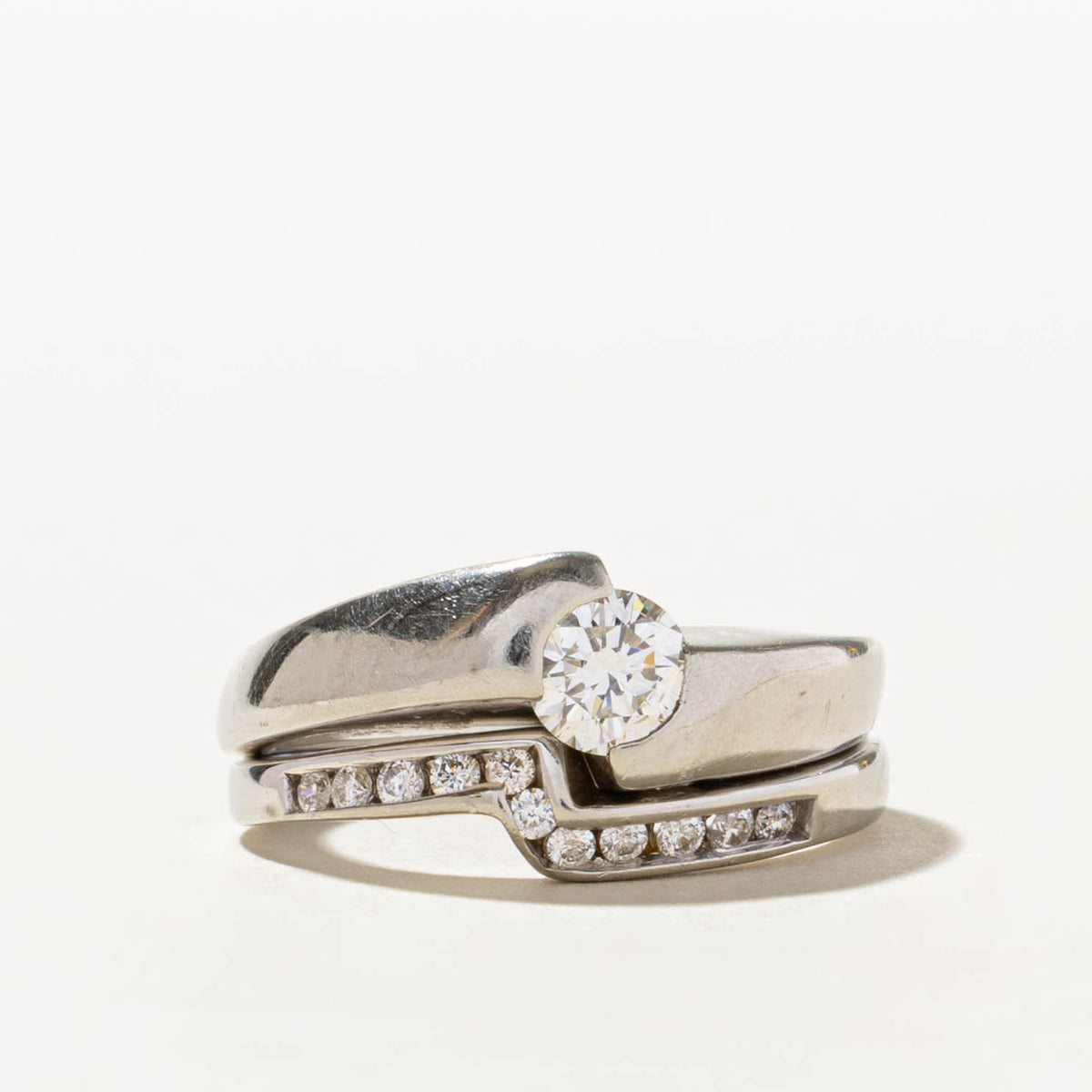 19k Semi Bezel Diamond Bypass Ring | 0.50ct SI1 H/I, 0.32ctw | SZ 6.75