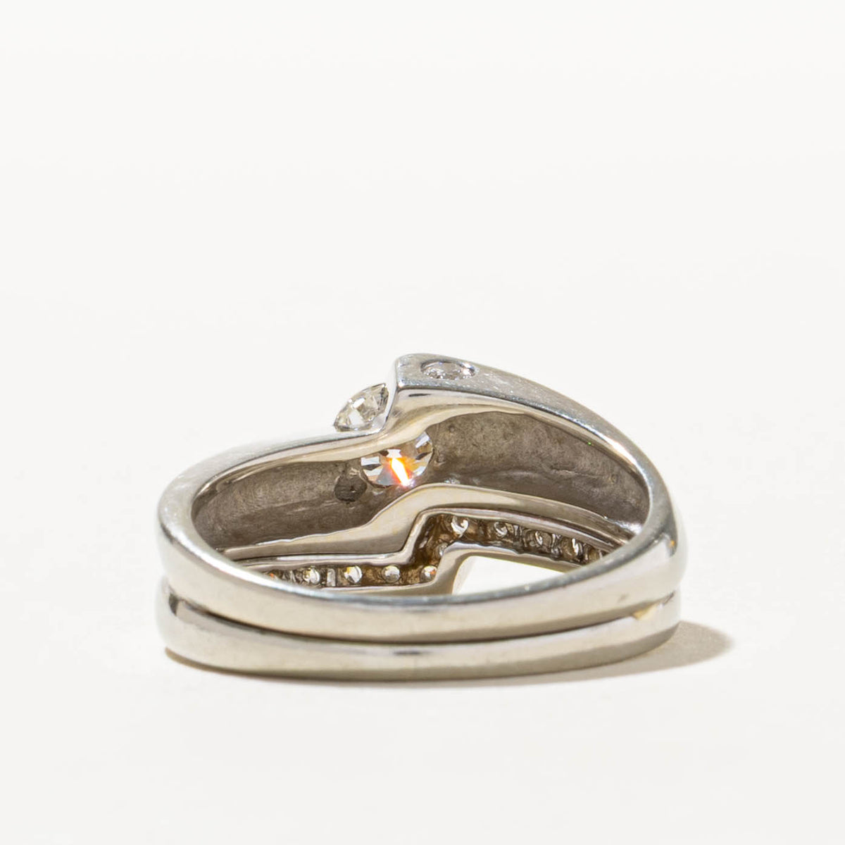 19k Semi Bezel Diamond Bypass Ring | 0.50ct SI1 H/I, 0.32ctw | SZ 6.75
