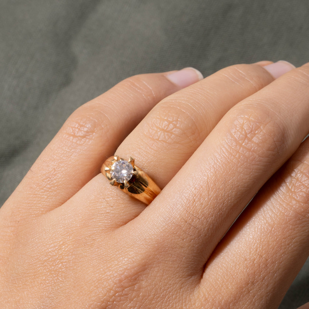 18k High Set Solitaire Diamond Grooved Ring | 0.60ct VS1/VS2 G/H | SZ 4.75