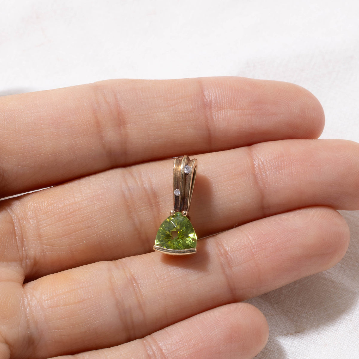 14k Trillion Cut Peridot & Diamond Grooved Pendant | 1.75ct, 0.03ctw