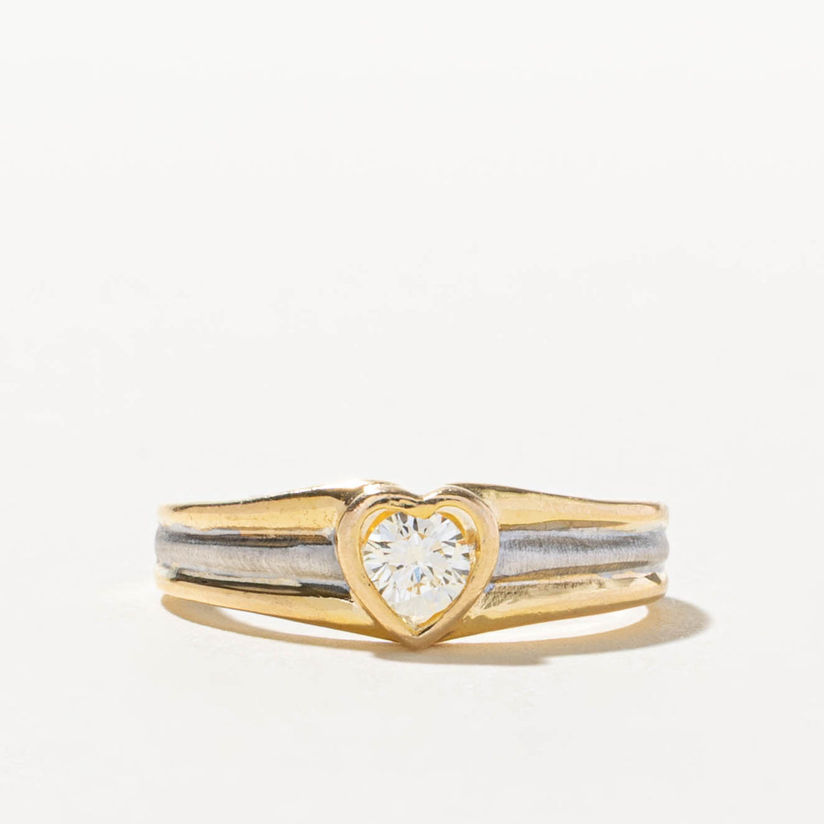 18k Two Tone Solitaire Diamond Grooved Heart Ring | 0.32ct VS2 F/G | SZ 8.25