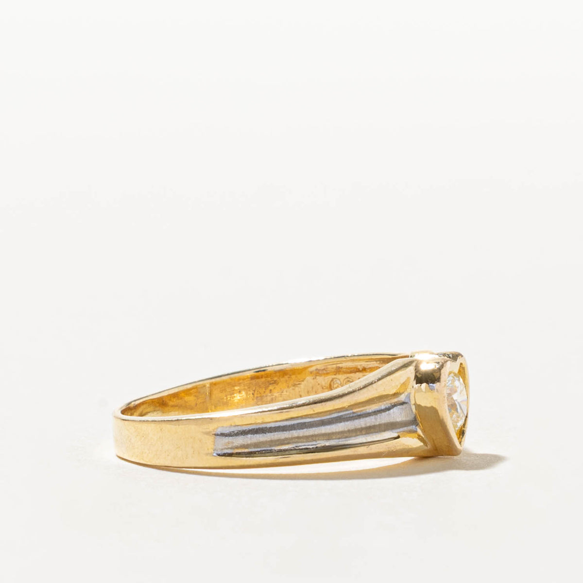 18k Two Tone Solitaire Diamond Grooved Heart Ring | 0.32ct VS2 F/G | SZ 8.25