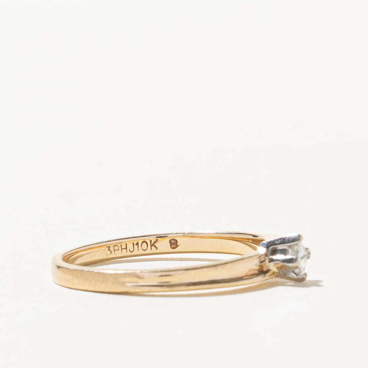 10k Solitaire Princess Cut Petite Ring | 0.16ct | SZ 6.25