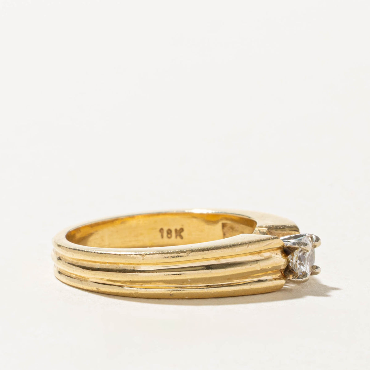 18k Solitaire Diamond Grooved Ring | 0.21ct | SZ 5.25
