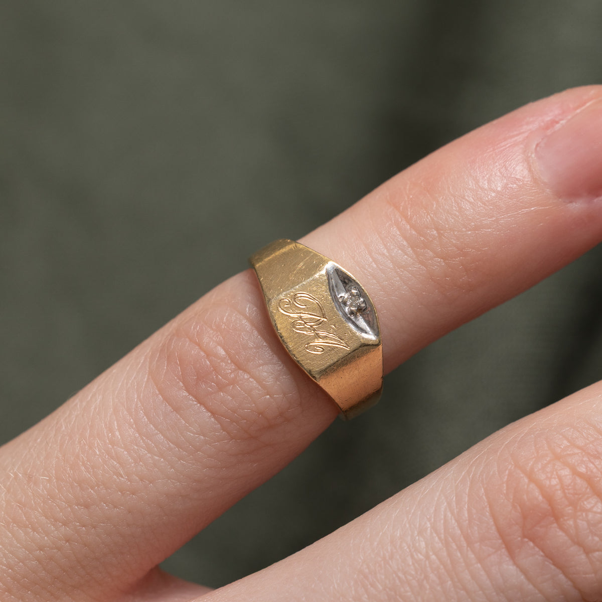 14k Illusion Set Diamond Engraved "PA" Initial Signet Ring | SZ 2.25