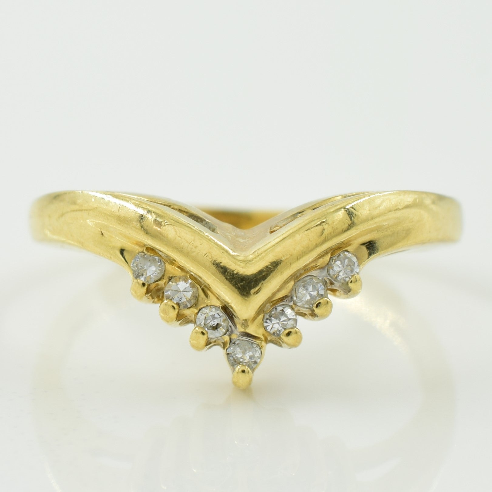 Diamond Chevron Ring | 0.06ctw | SZ 4.75 |
