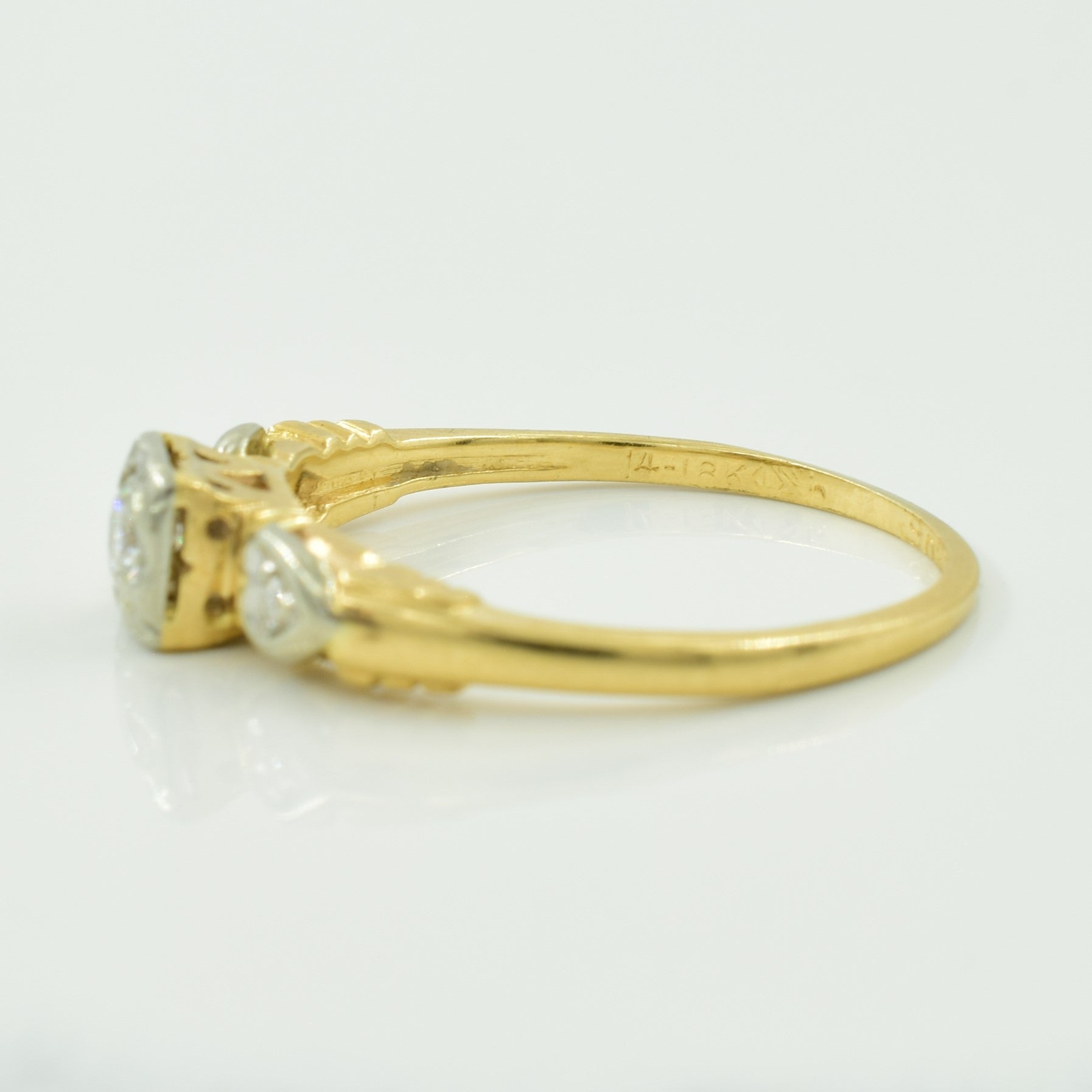Diamond Ring | 0.14ctw | SZ 6.5 |