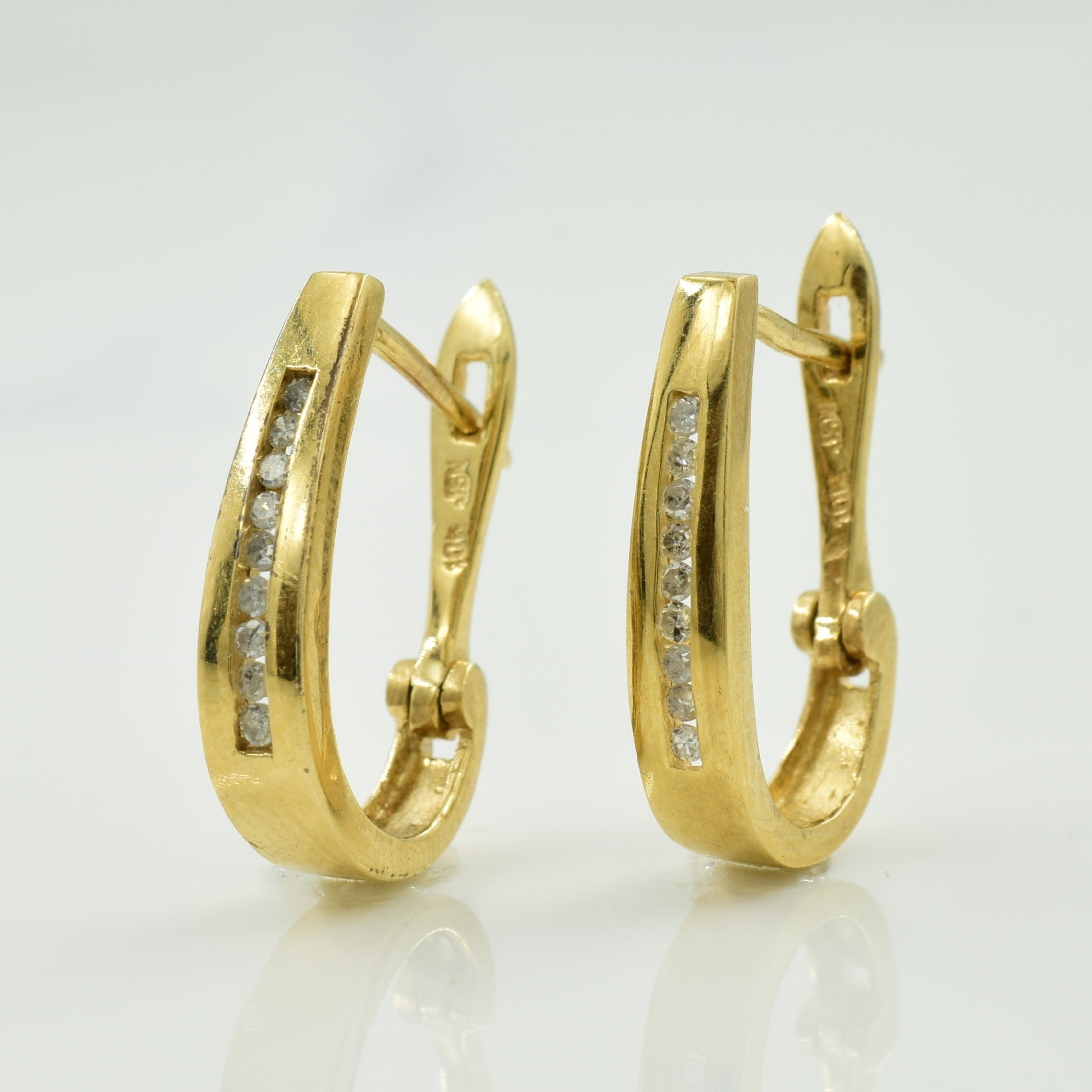 Diamond Huggie Earrings | 0.09ctw |