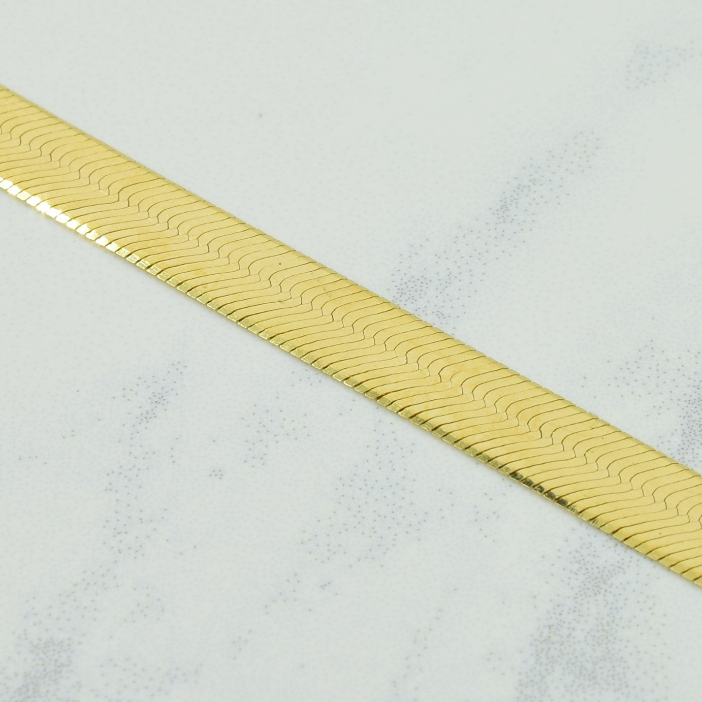 18k Yellow Gold Herringbone Chain | 17.75" |
