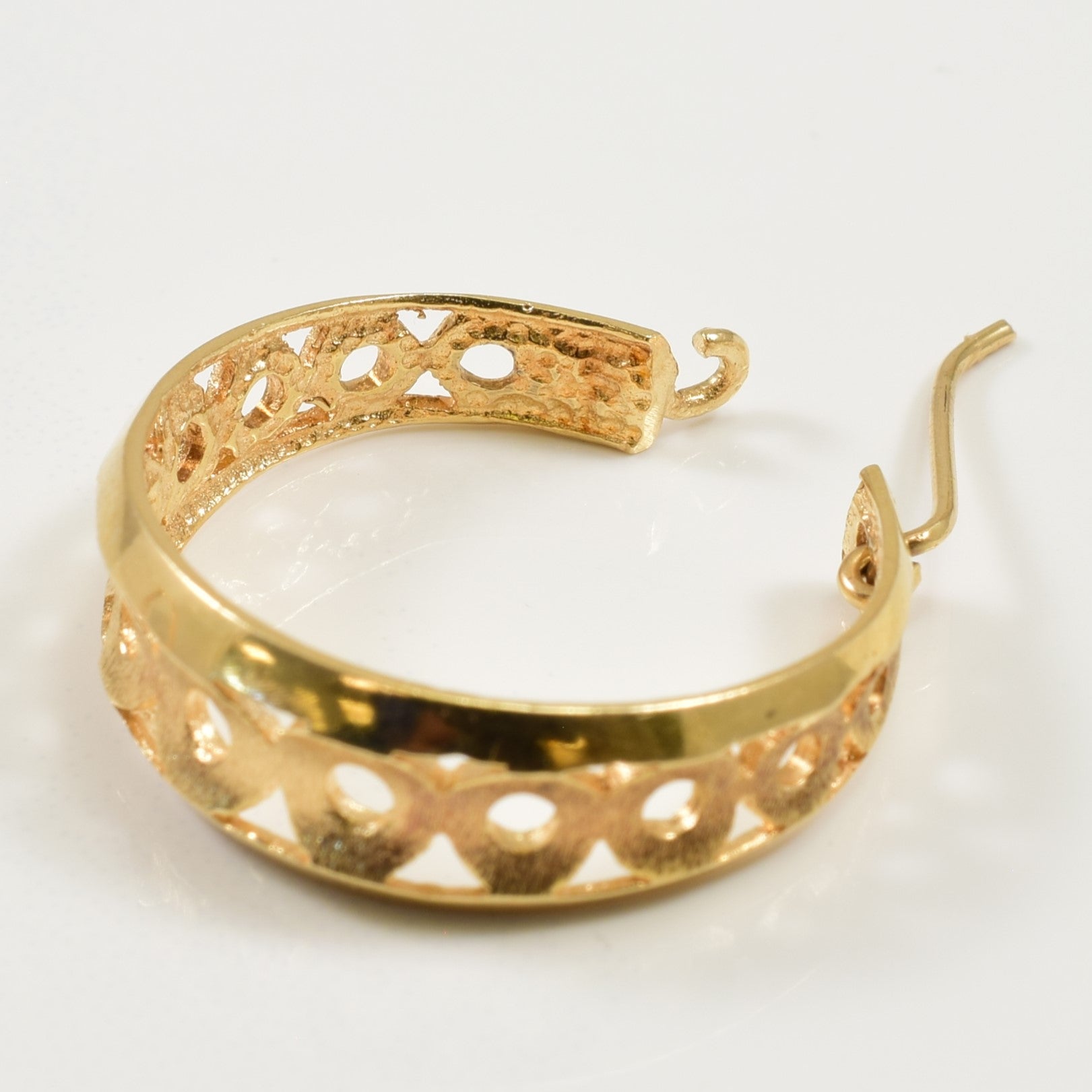14k Yellow Gold Hoop Earrings |