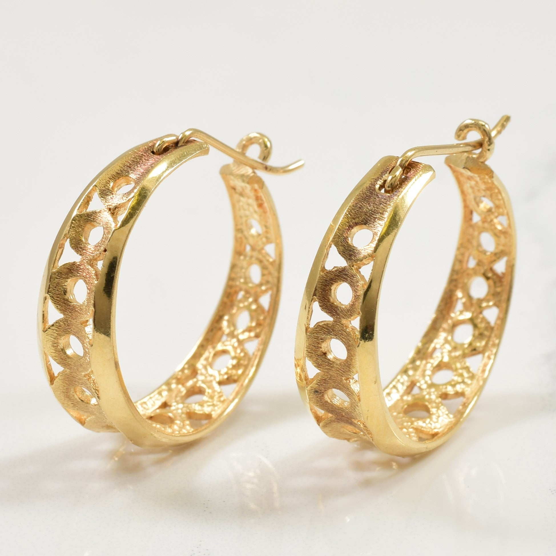 14k Yellow Gold Hoop Earrings |