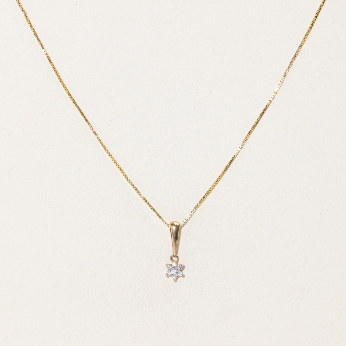 14k Diamond Petal Cluster Pendant Necklace | 18"