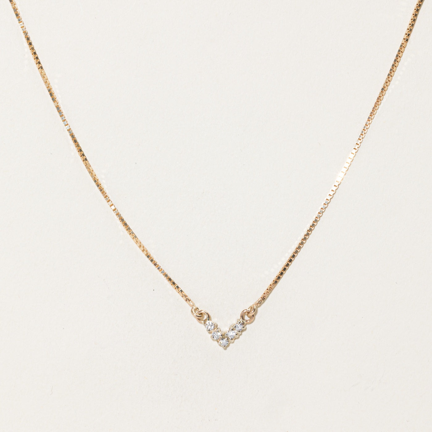 10k Five Stone Diamond “V” Pendant Necklace | 14"