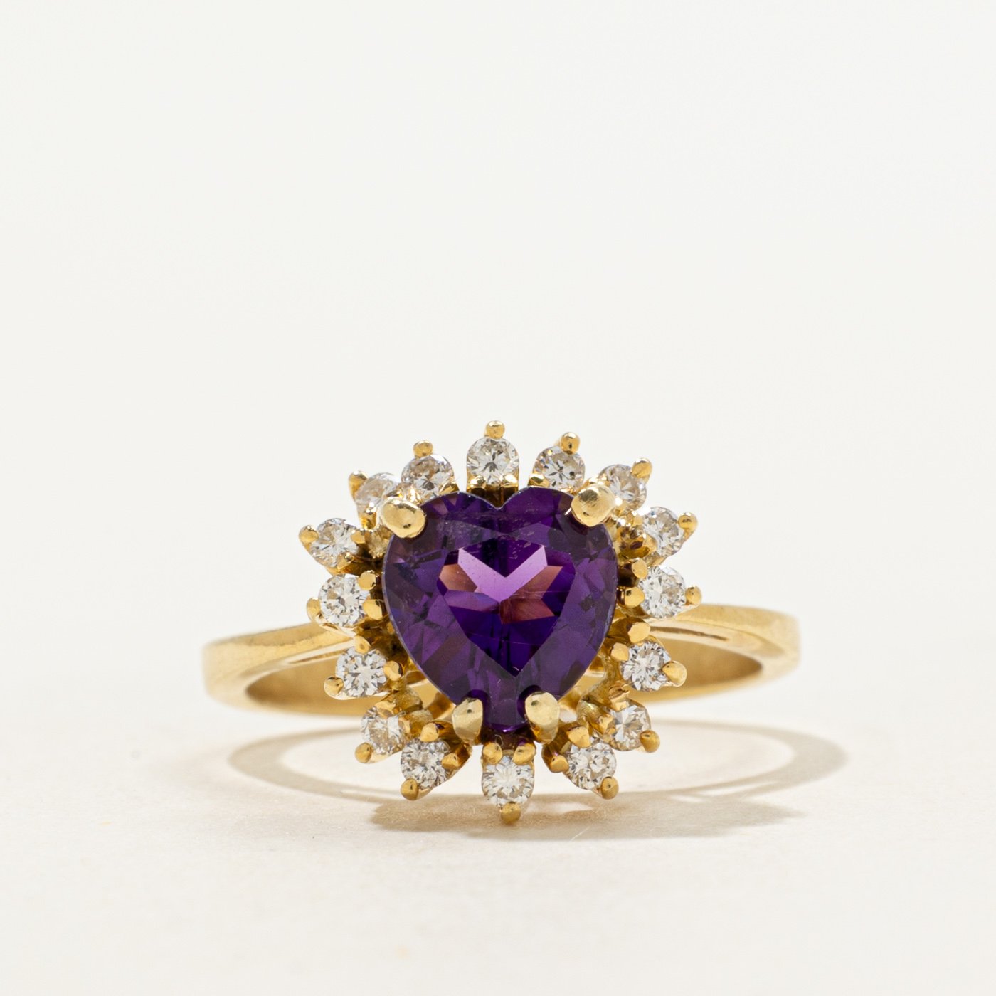 18K Ring with Diamond Accents with Amethyst