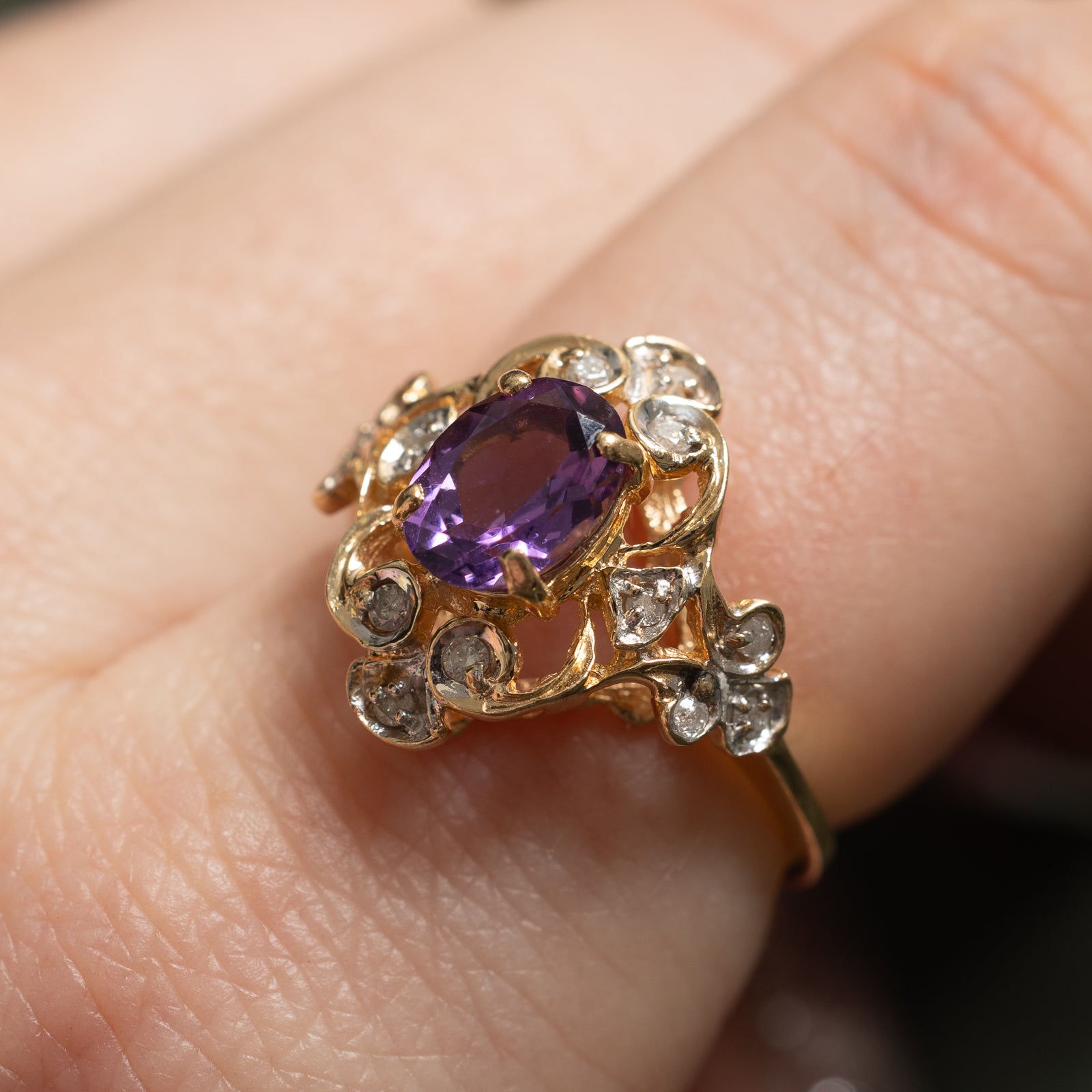 Amethyst & Diamond Vintage Ornate Ring | 1.00ct, 0.13ctw | SZ 6.25 |