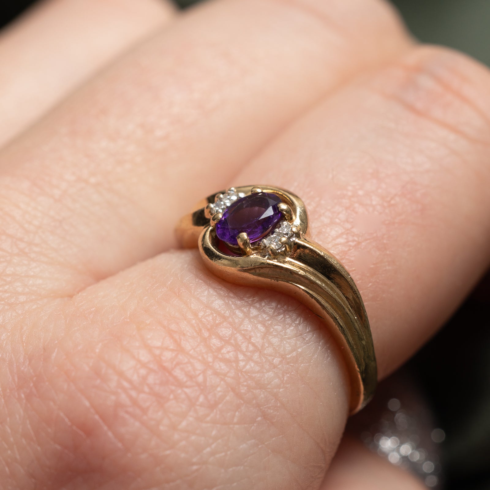Amethyst & Diamond Ring | 0.20ct, 0.02ctw | SZ 7 |