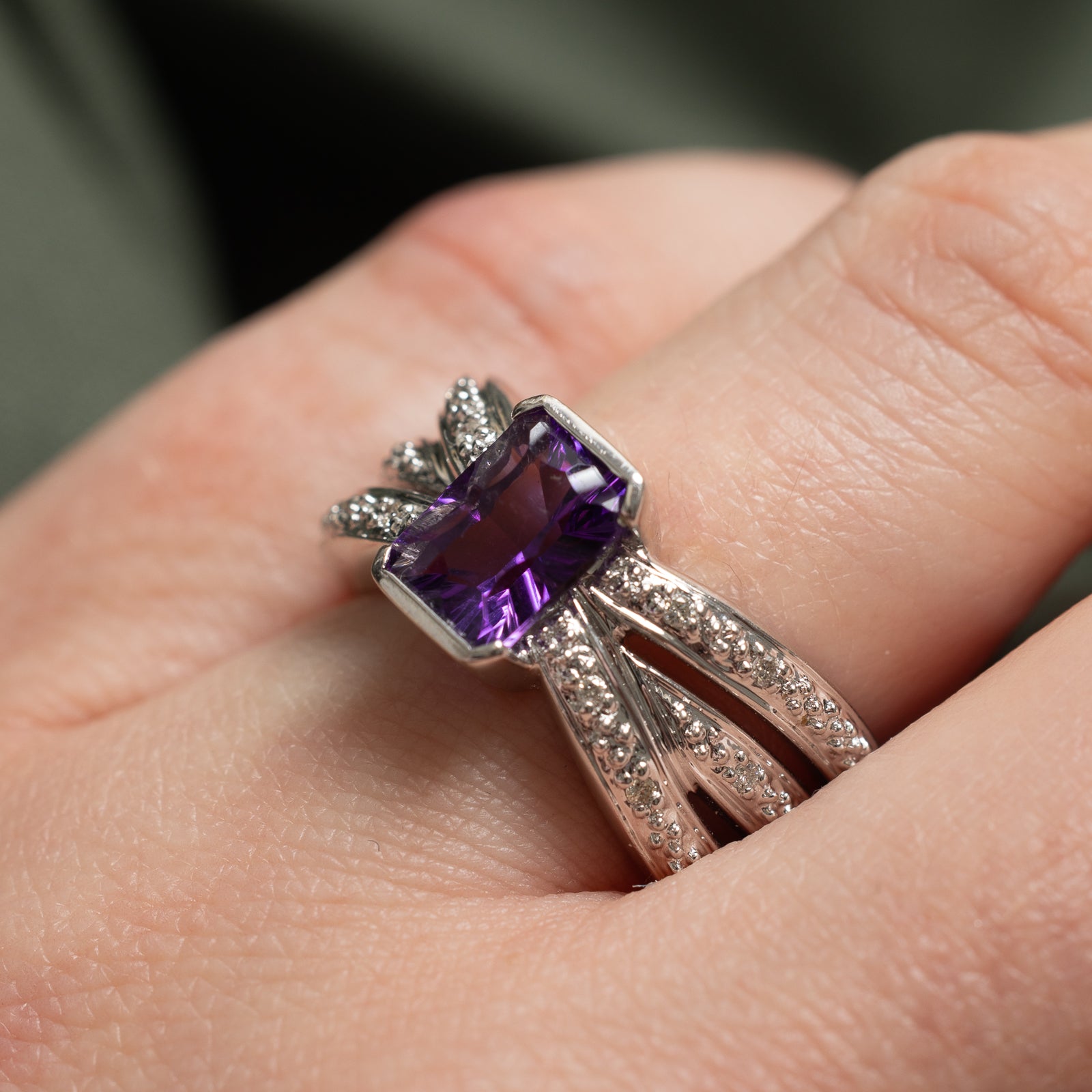 Amethyst & Diamond Reverse Tapered RIng | 1.30ct, 0.05ctw | SZ 6.5 |