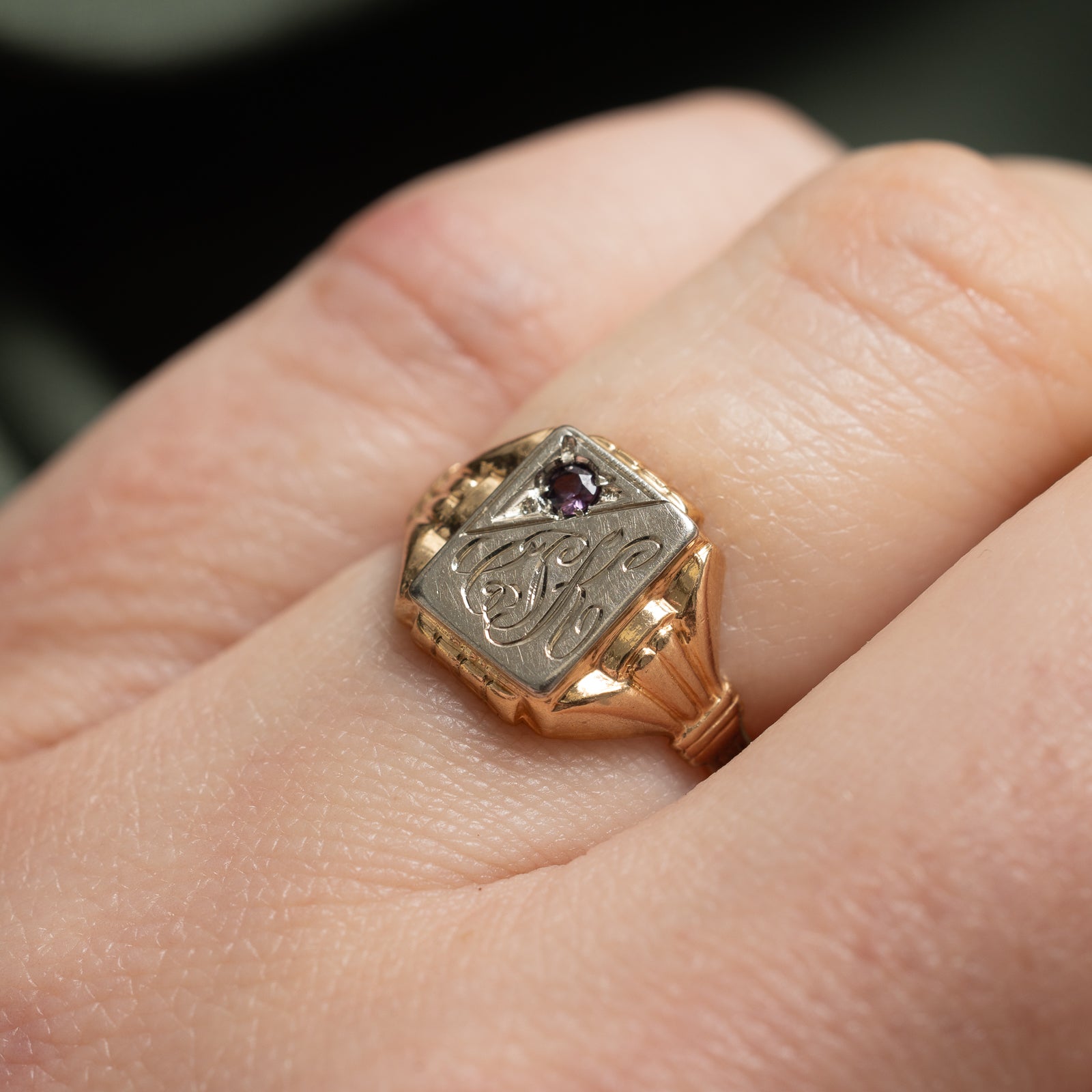 Bague chevalière ornée avec initiale « CSK » | Taille 4,5 |