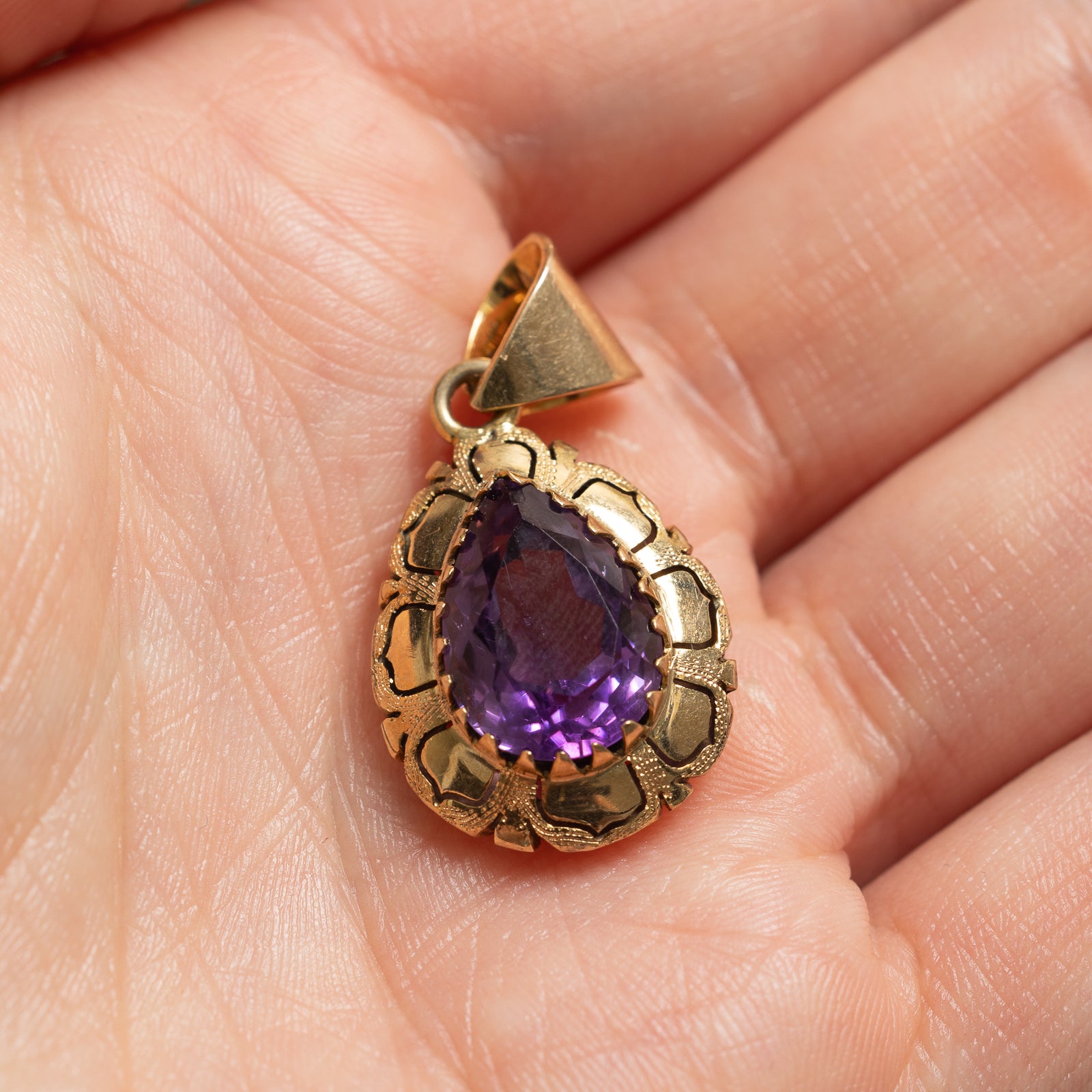 Pear Cut Amethyst Ornate Pendant | 5.00ct |