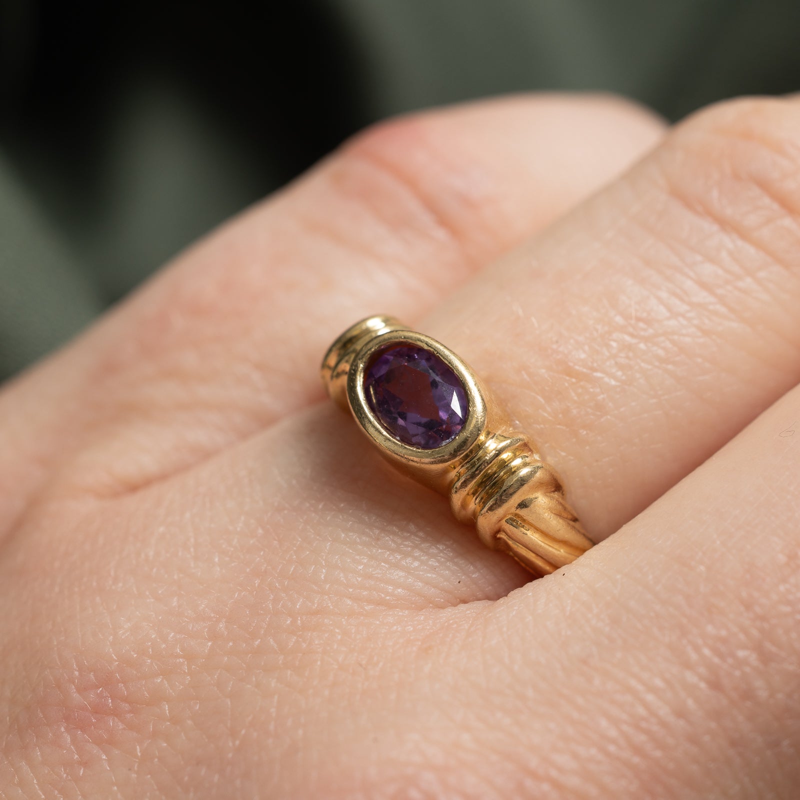 Oval Cut East West Amethyst Ring | 0.60ct | SZ 6 |