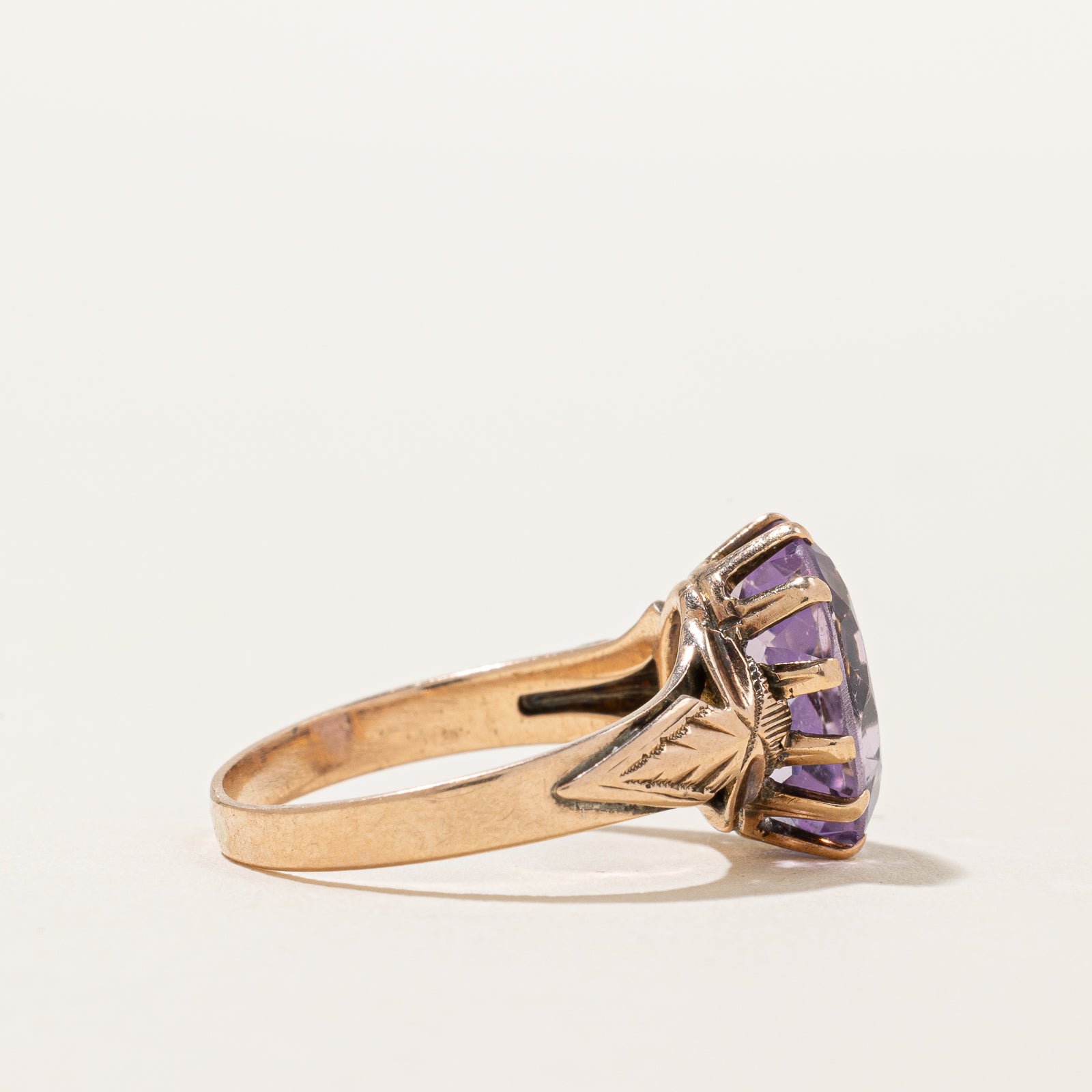 Bague en améthyste gravée | 3,00 ct | Taille 5,25 |