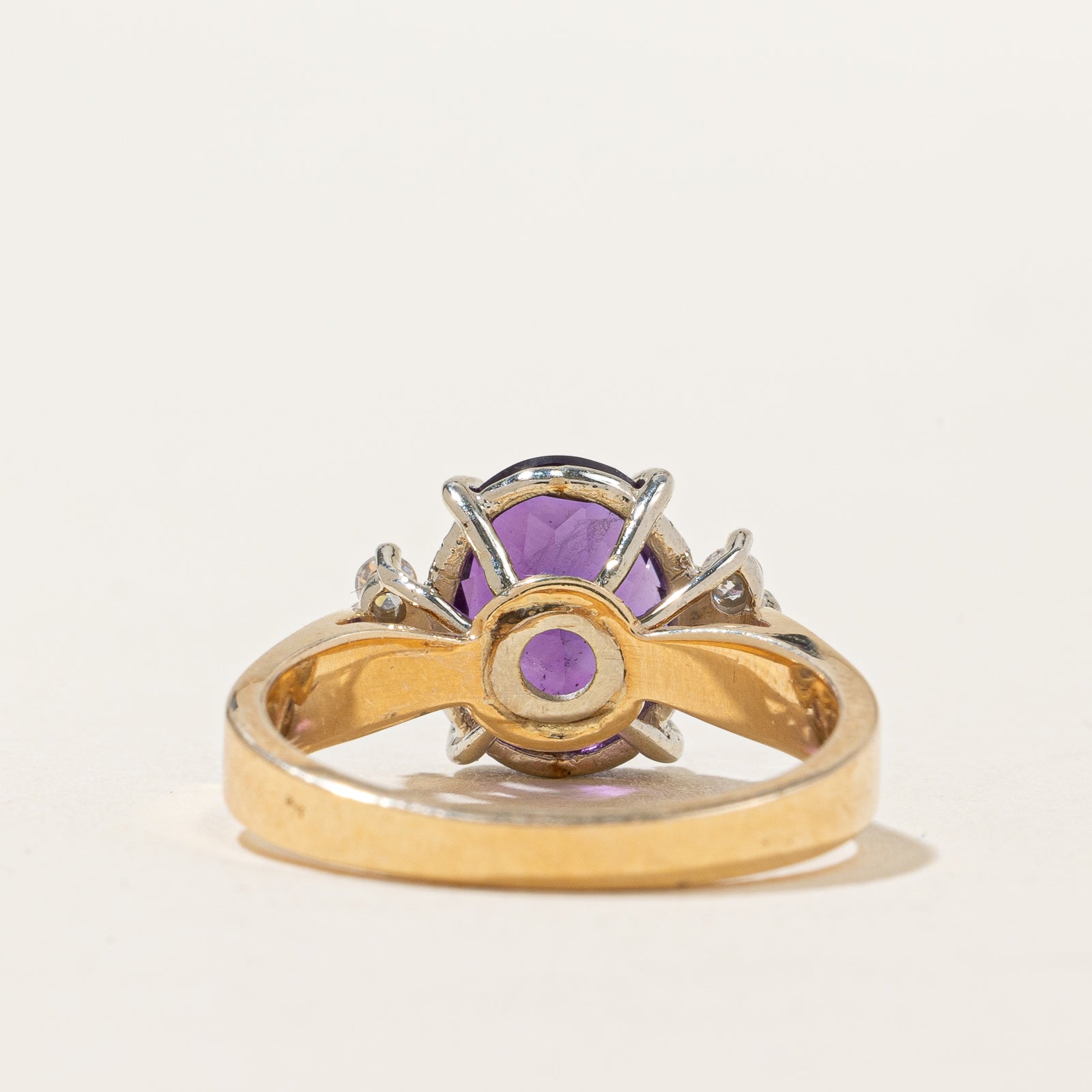 Oval Cut Amethyst & Diamond Ring | 1.80ct, 0.15ctw | SZ 6.25 |