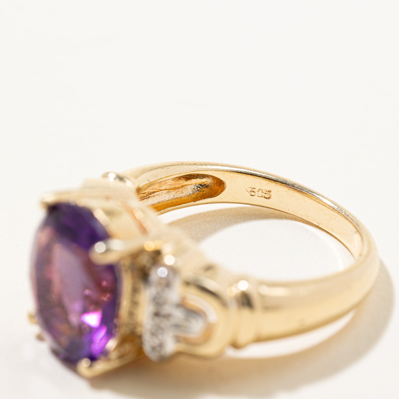 Amethyst & Diamond Cocktail Ring | 3.60ct, 0.03ctw | SZ 6.75 |