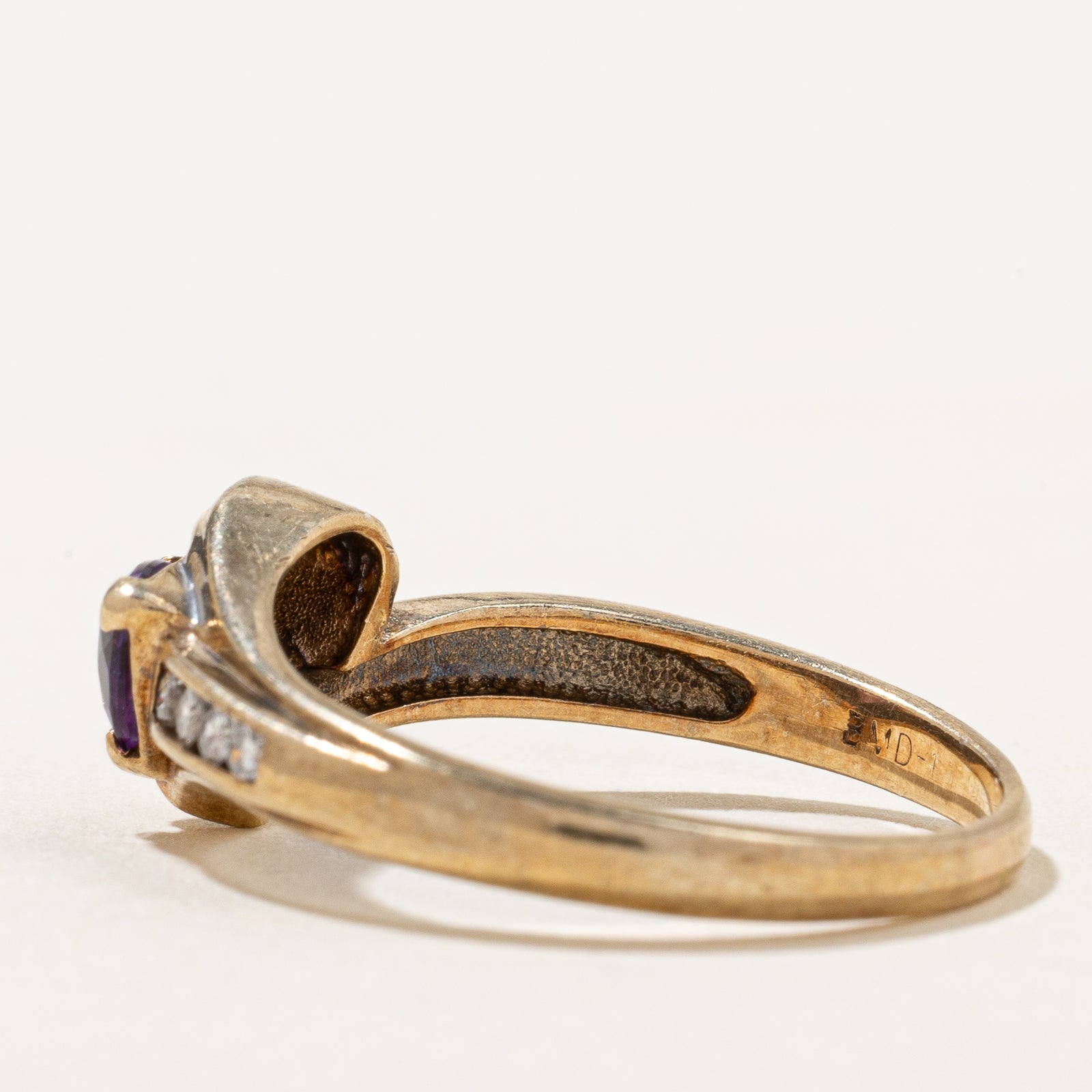 Trilliant Cut Amethyst & Diamond Ring | 0.30ct, 0.05ctw | SZ 8.5 |