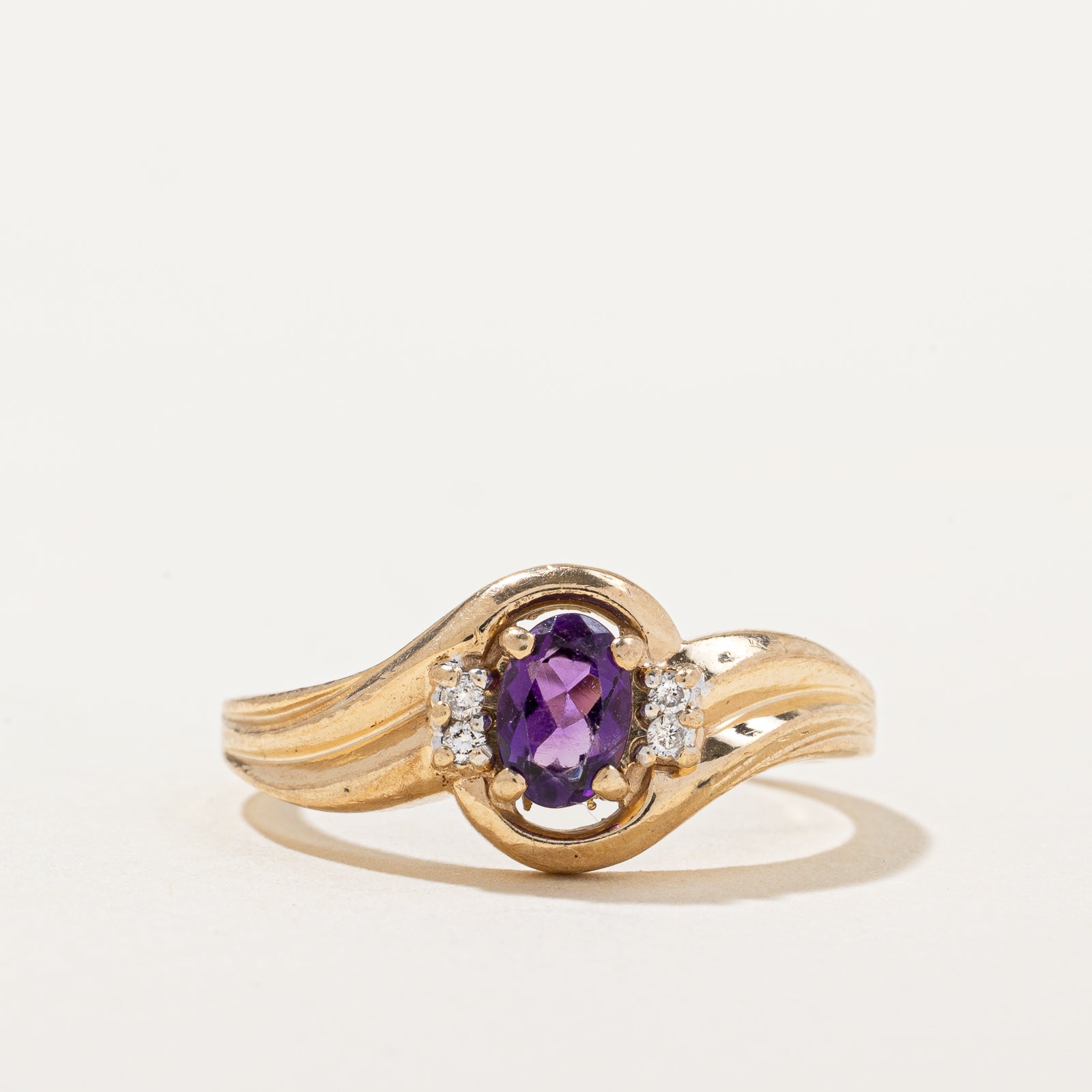 Amethyst & Diamond Ring | 0.20ct, 0.02ctw | SZ 7 |