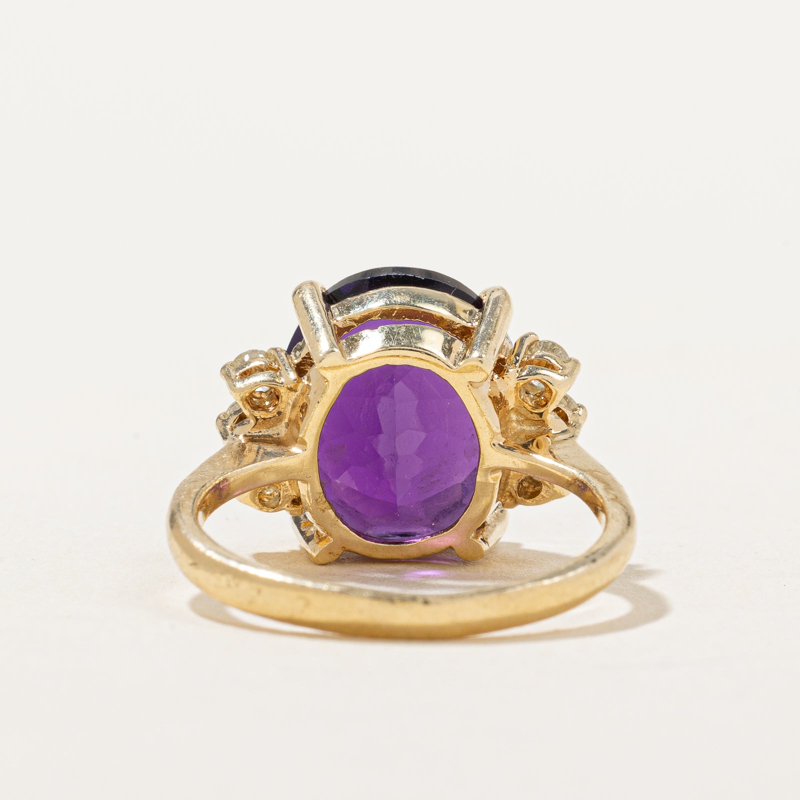 Bague cocktail améthyste et diamants | 4,10 ct, 0,20 ct au total | Taille 4,25 |