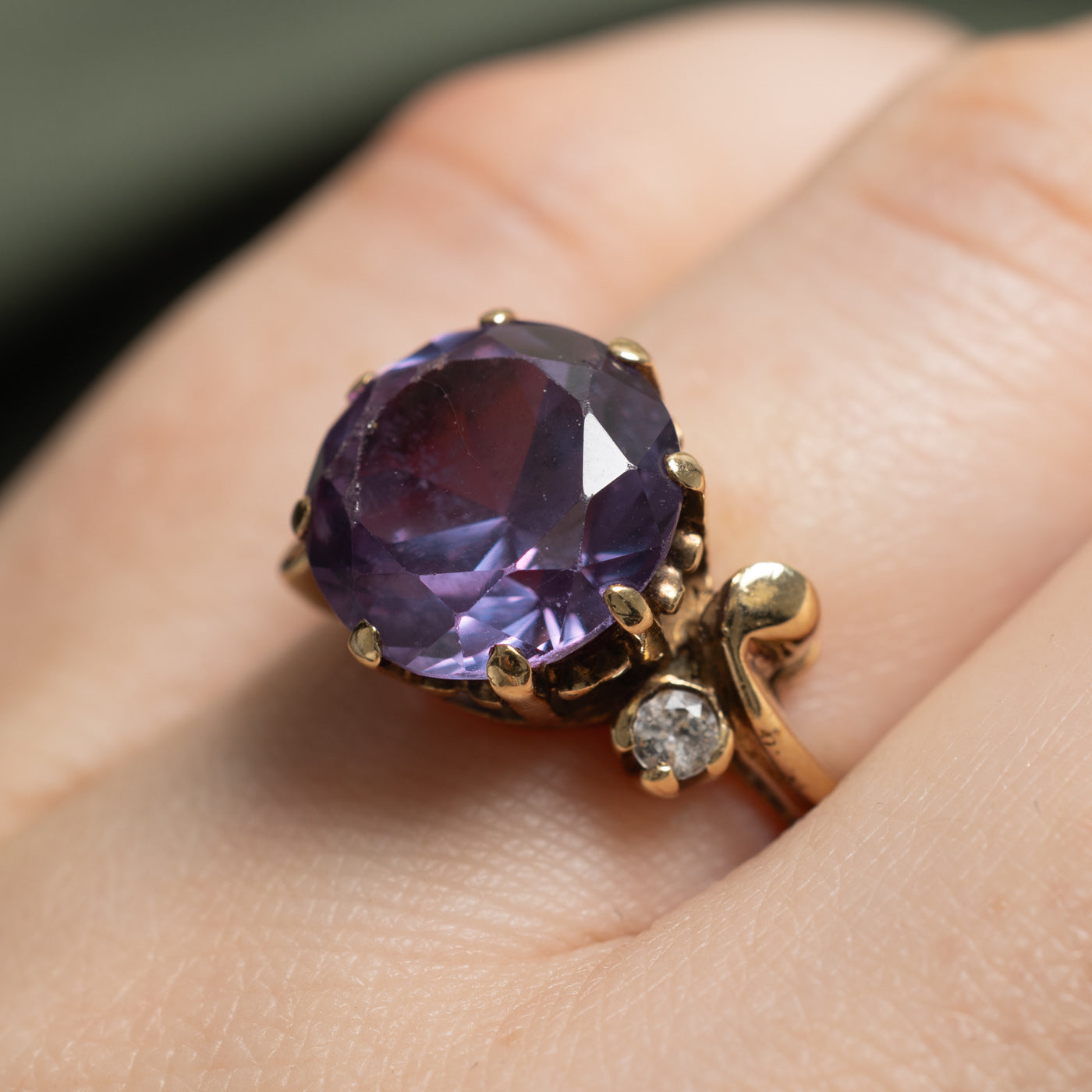 Synthetic Colour Change Sapphire & Spinel Cocktail Ring | 7.00ct, 0.20ctw | SZ 5 |
