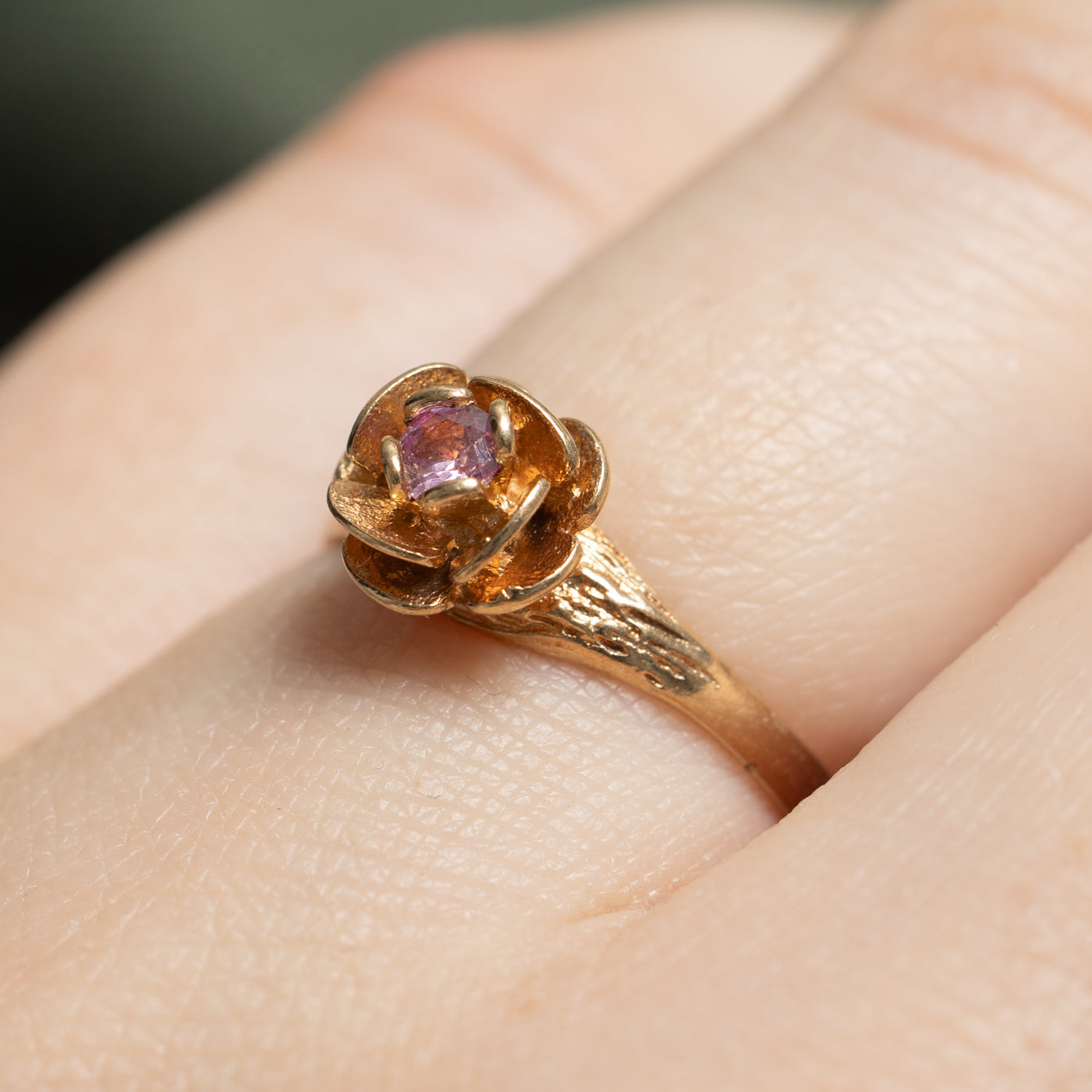 Bague fleur en saphir rose synthétique | 0,06 ct | Taille 5,25 |