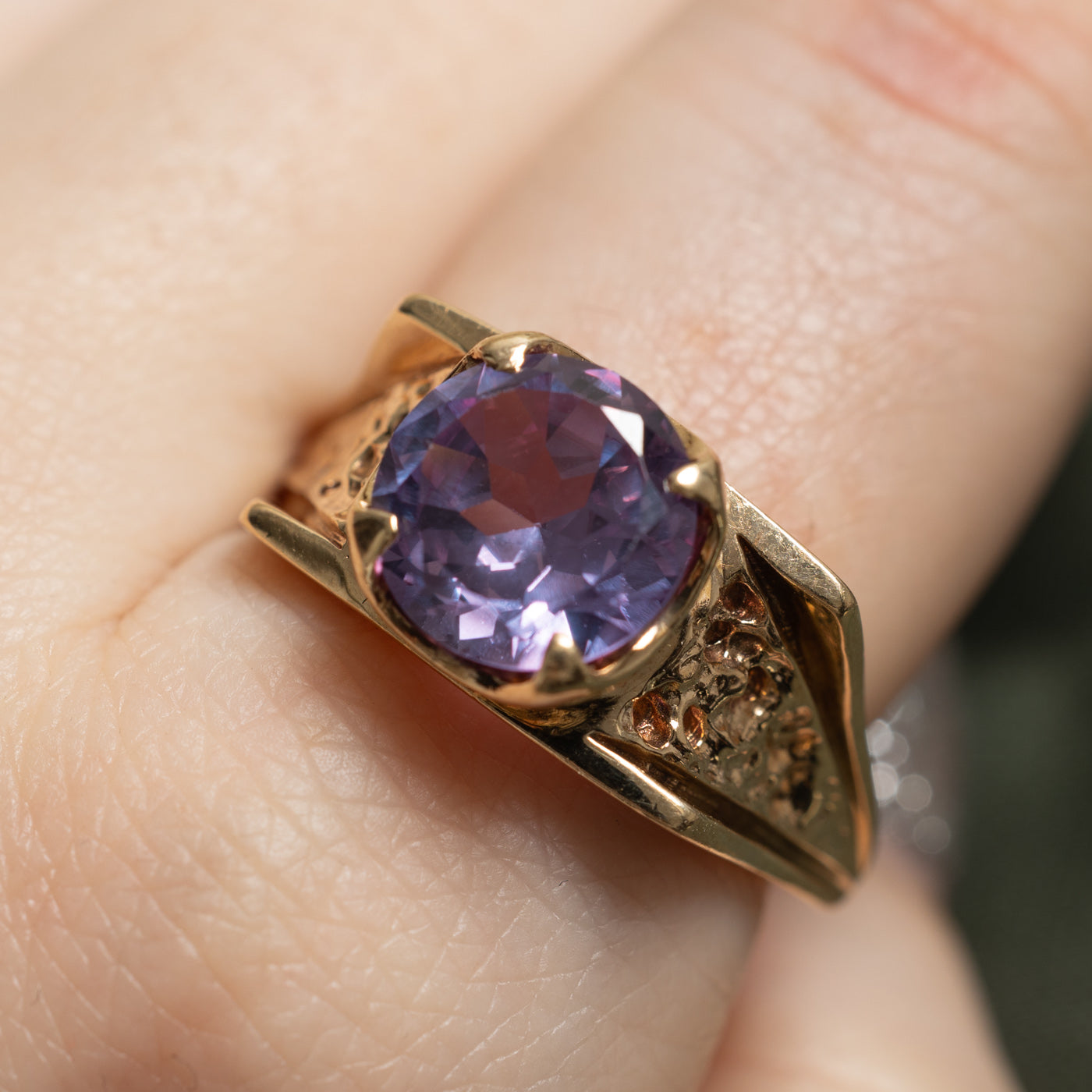 Synthetic Colour Change Sapphire Cocktail Ring | 3.60ct | SZ 9.5 |