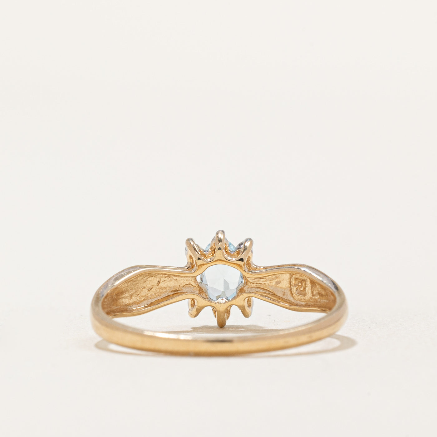 Bague pétale en topaze et diamants | 0,28 ct, 0,006 ct au total | Taille 6,25 |