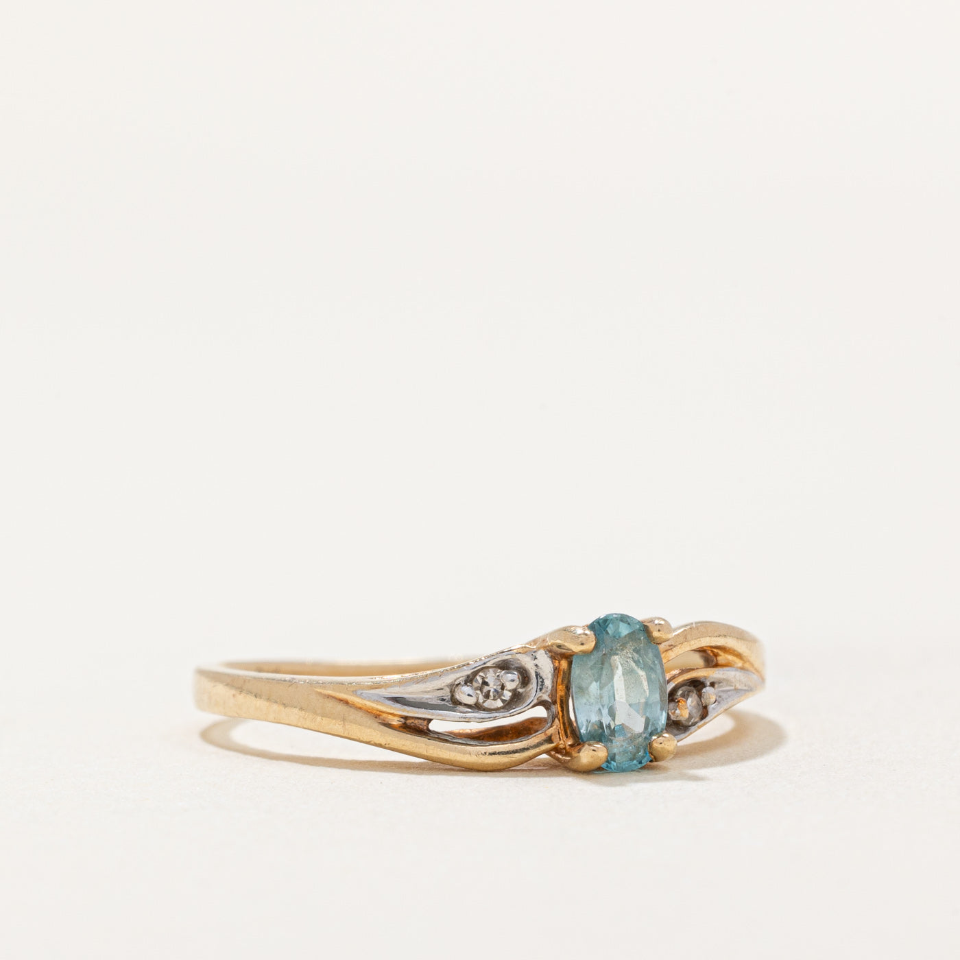 Oval Cut Topaz & Diamond Ring | 0.20ct, 0.01ctw | SZ 6.25 |