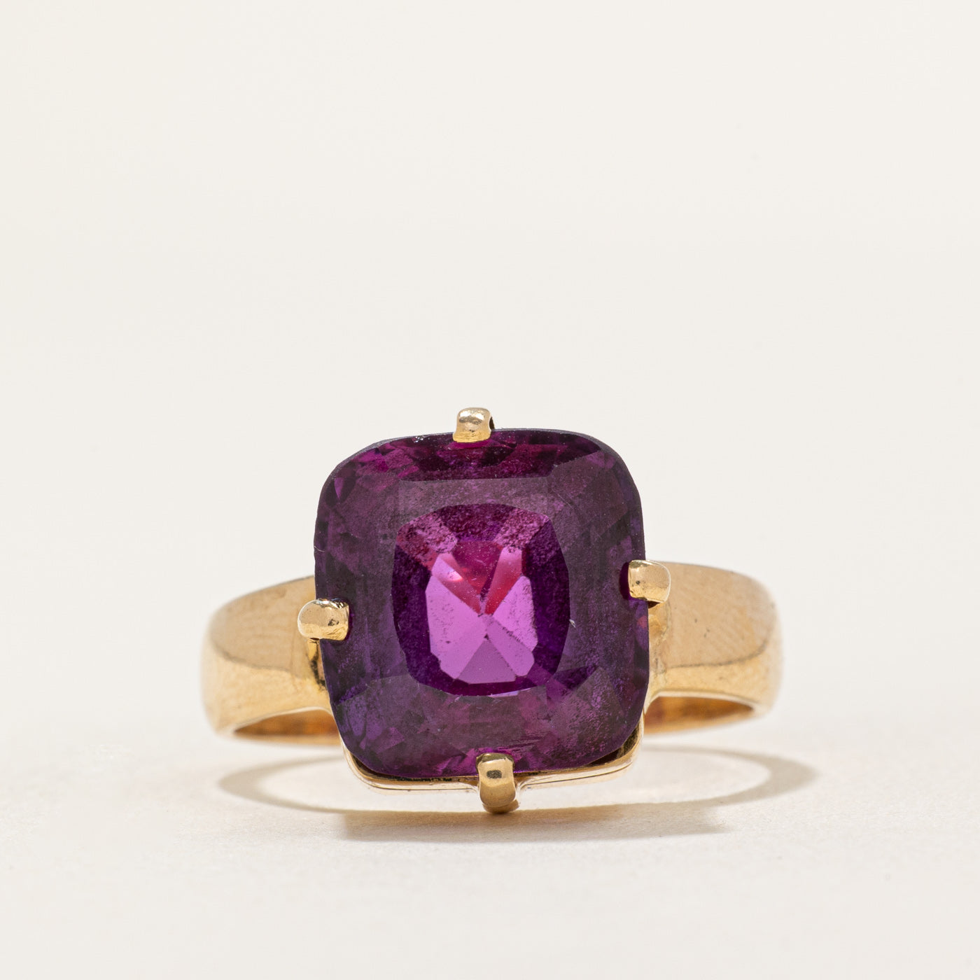 Synthetic Colour Change Sapphire Cocktail Ring | 7.00ct | SZ 6.75 |