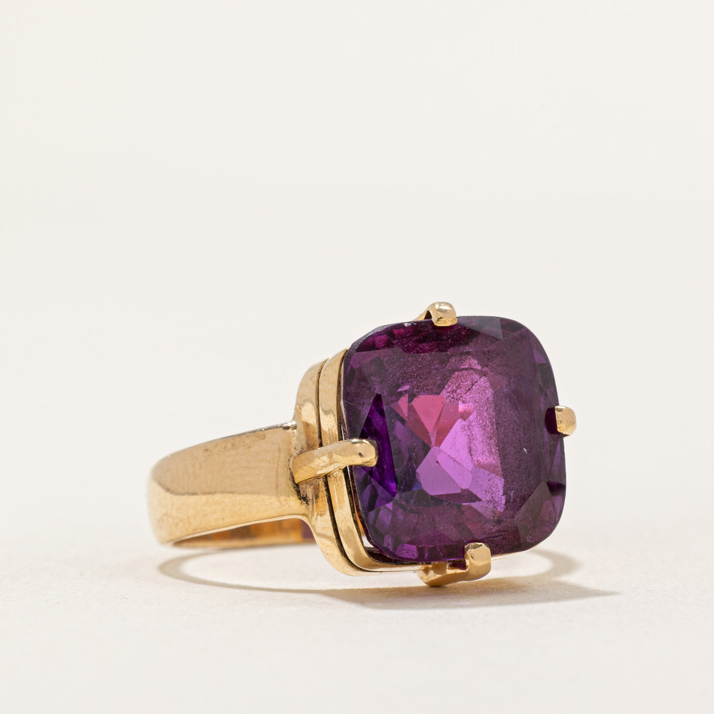 Synthetic Colour Change Sapphire Cocktail Ring | 7.00ct | SZ 6.75 |
