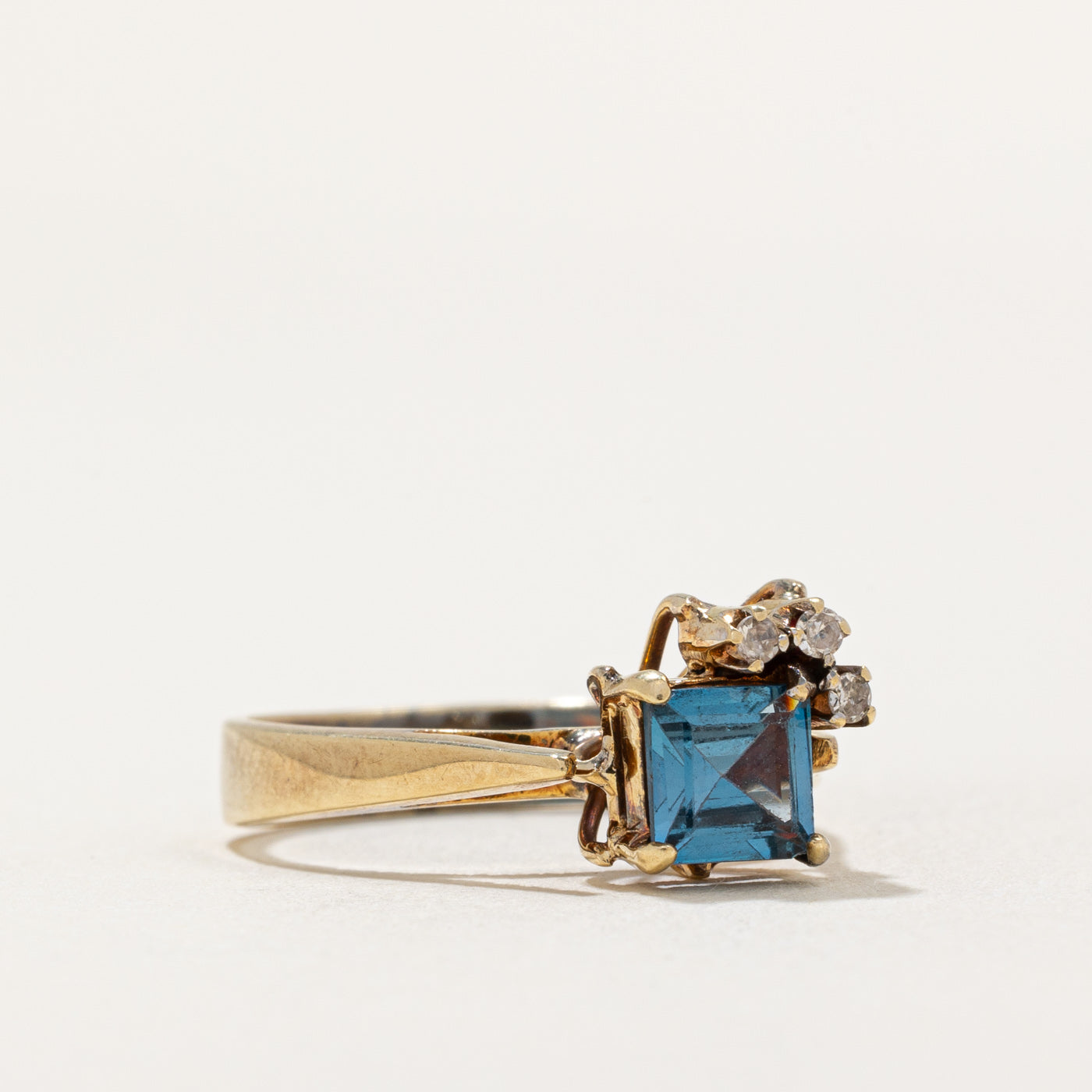 Topaz & Diamond Ring | 0.50ct, 0.03ctw | SZ 5.25 |