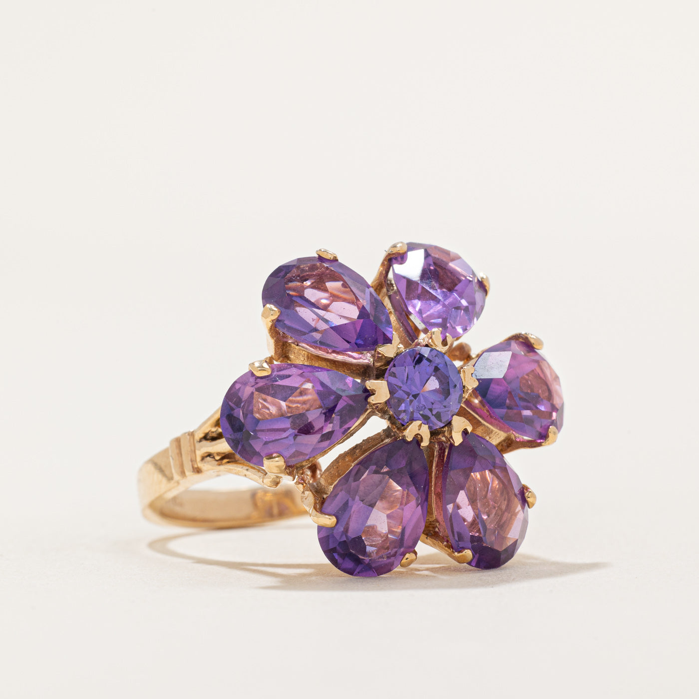 Synthetic Colour Change Sapphire Flower Ring | 12.60ctw | SZ 6.75 |