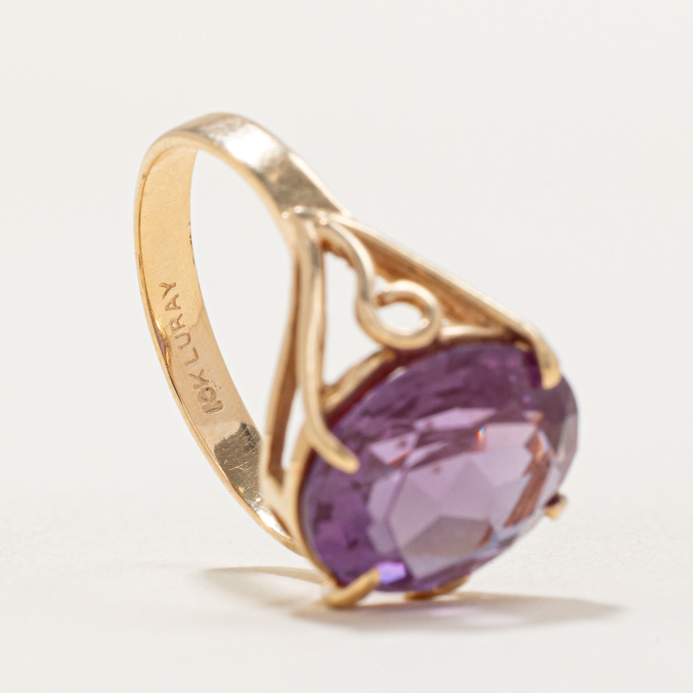 Synthetic Colour Change Sapphire Cocktail Ring | 4.50ct | SZ 6 |