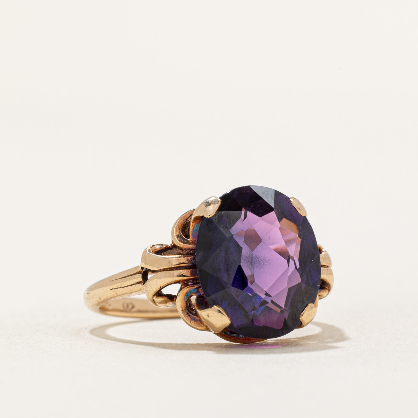 Synthetic Colour Change Sapphire Cocktail Ring | 5.00ct | SZ 8 |