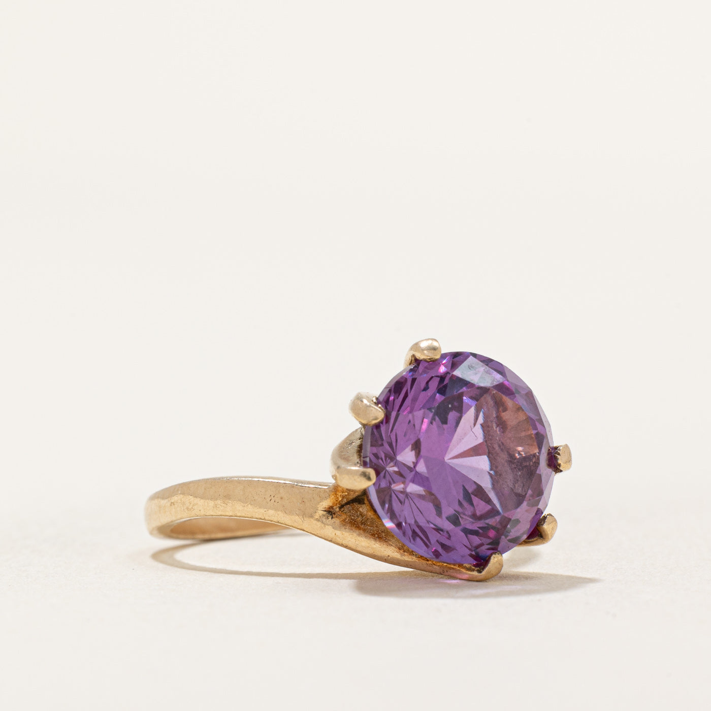 Synthetic Colour Change Sapphire Cocktail Ring | 4.20ct | SZ 5.5 |
