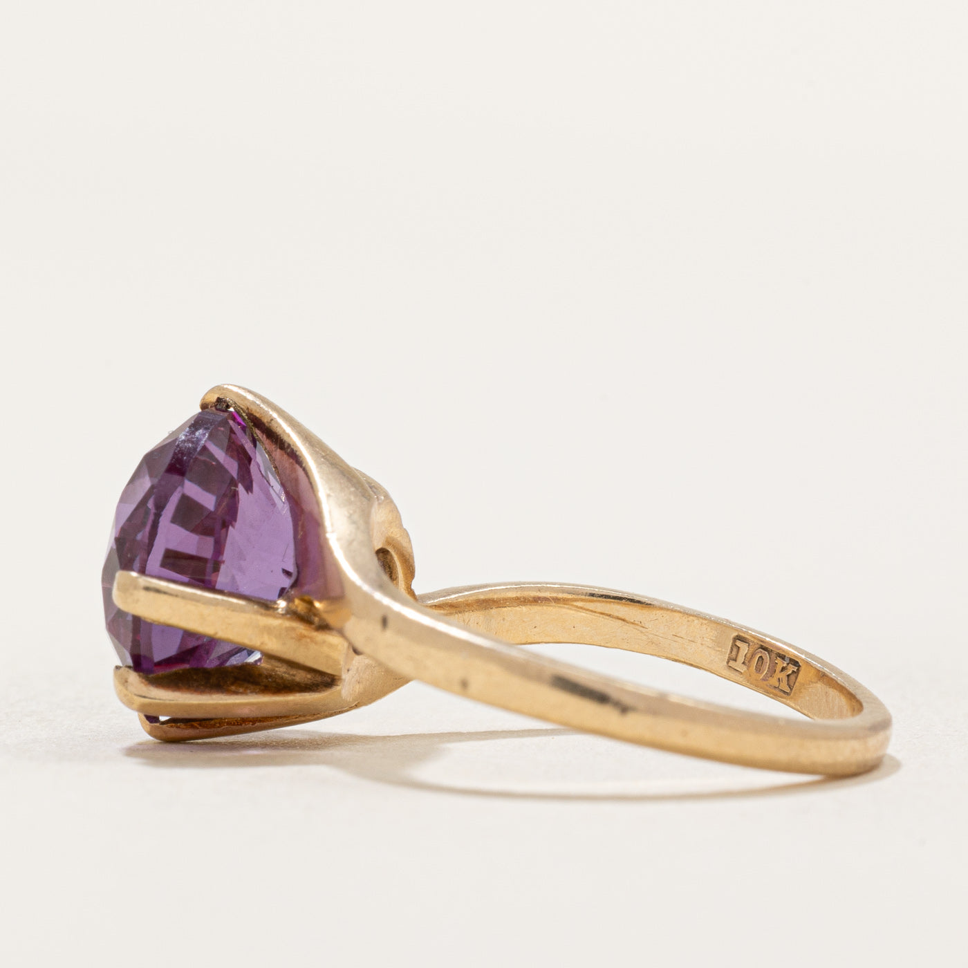 Synthetic Colour Change Sapphire Cocktail Ring | 4.20ct | SZ 5.5 |