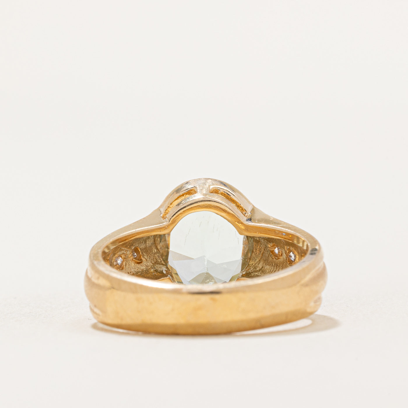Bague cocktail aigue-marine et diamants | 2,80 ct, 0,05 ct au total | Taille 6,75 |