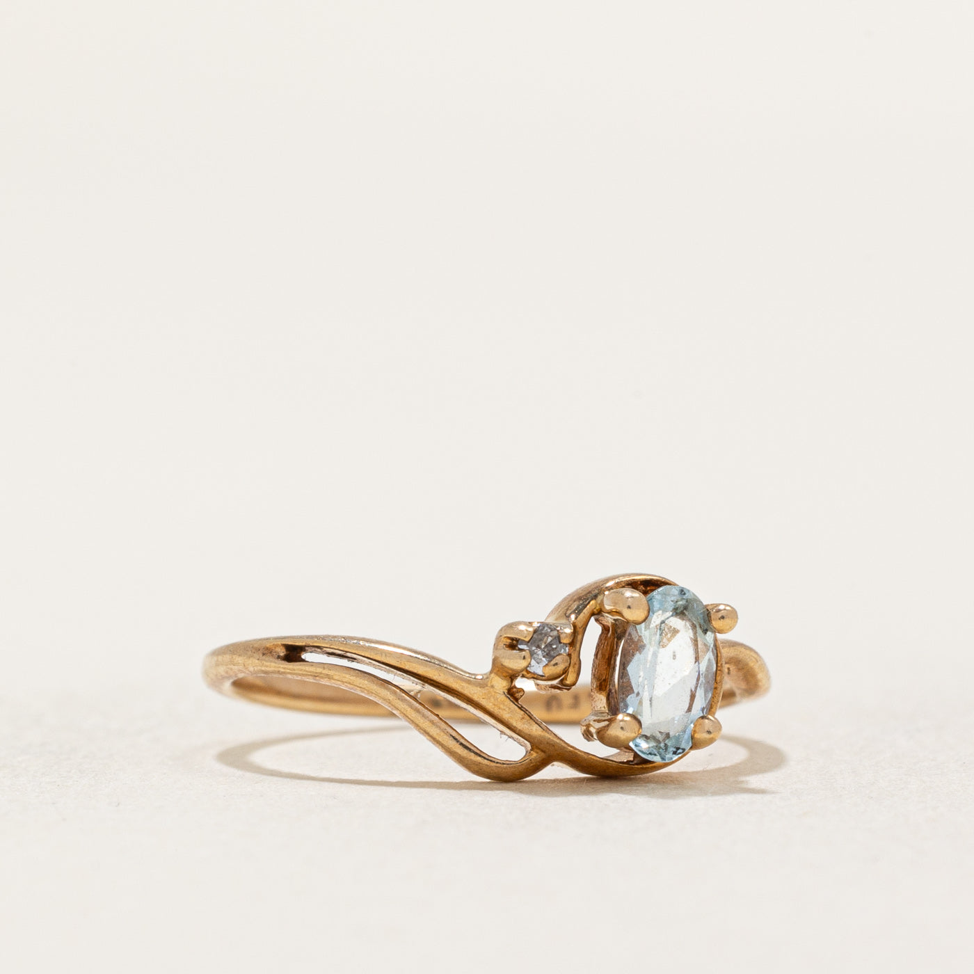Bague aigue-marine et diamants | 0,18 ct, 0,01 ct | Taille 3,5 |