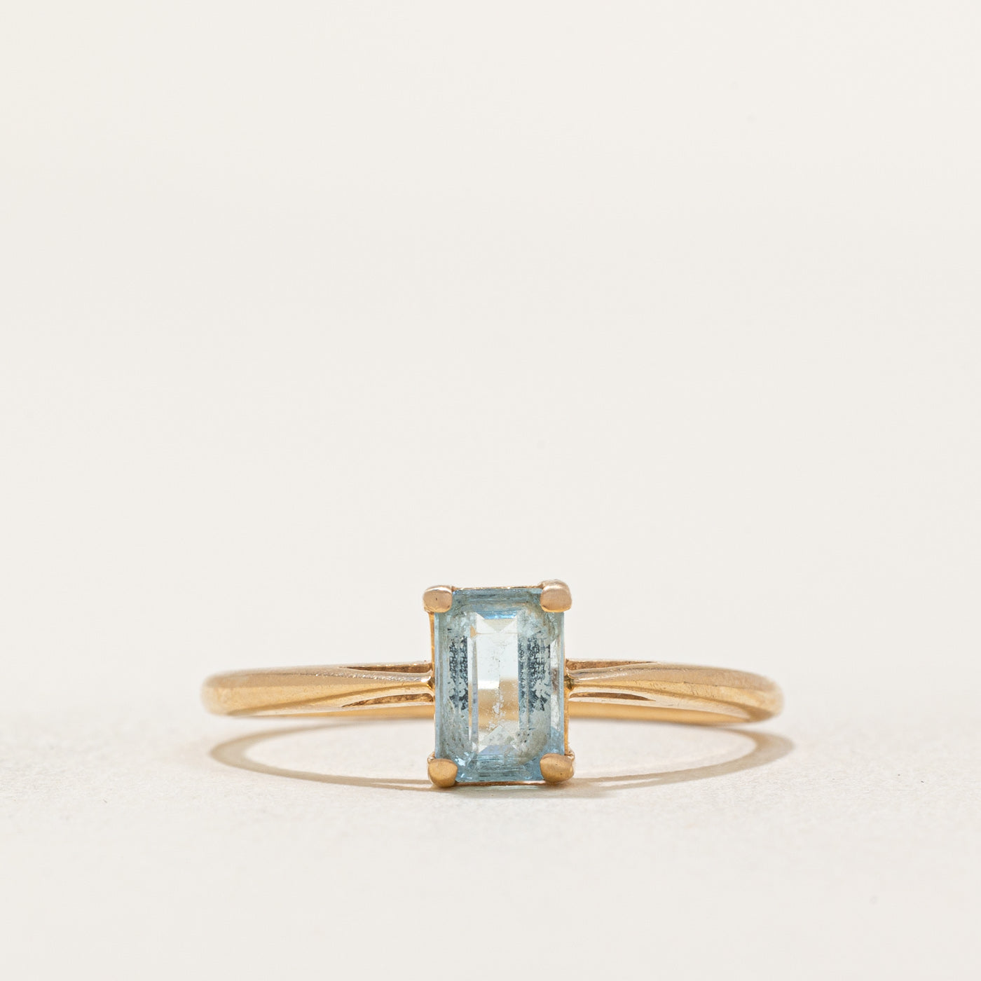 Bague solitaire en aigue-marine taille émeraude | 0,50 ct | Taille 6,75 |