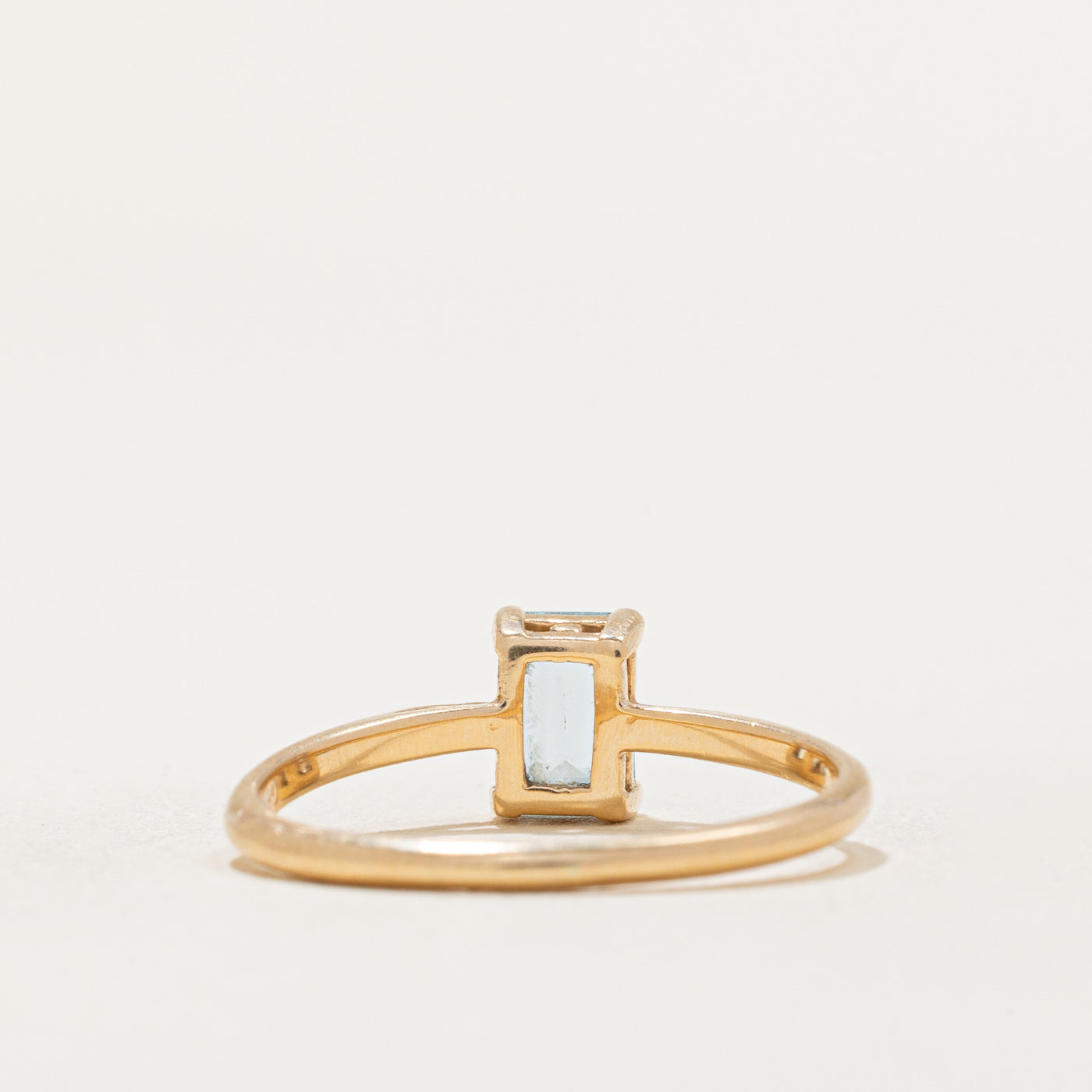 Bague solitaire en aigue-marine taille émeraude | 0,50 ct | Taille 6,75 |