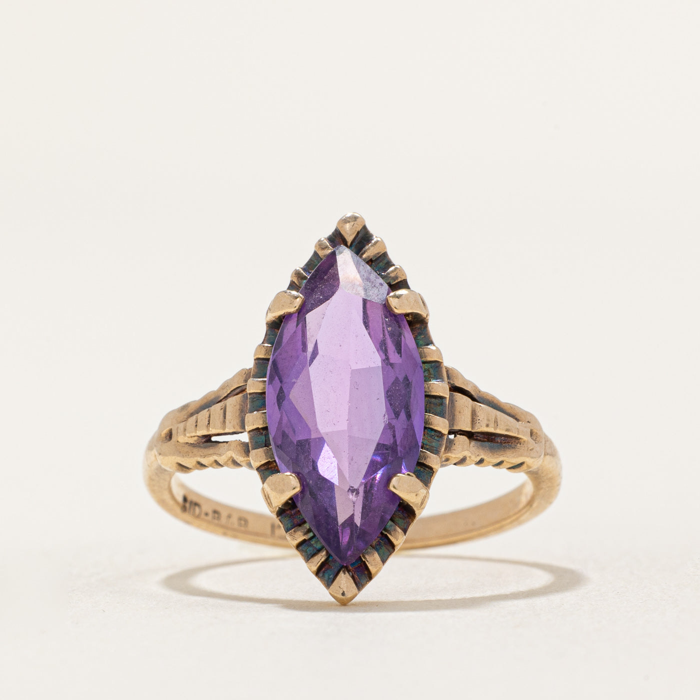 Bague en saphir synthétique à changement de couleur | 2,56 ct | Taille 6,5 |